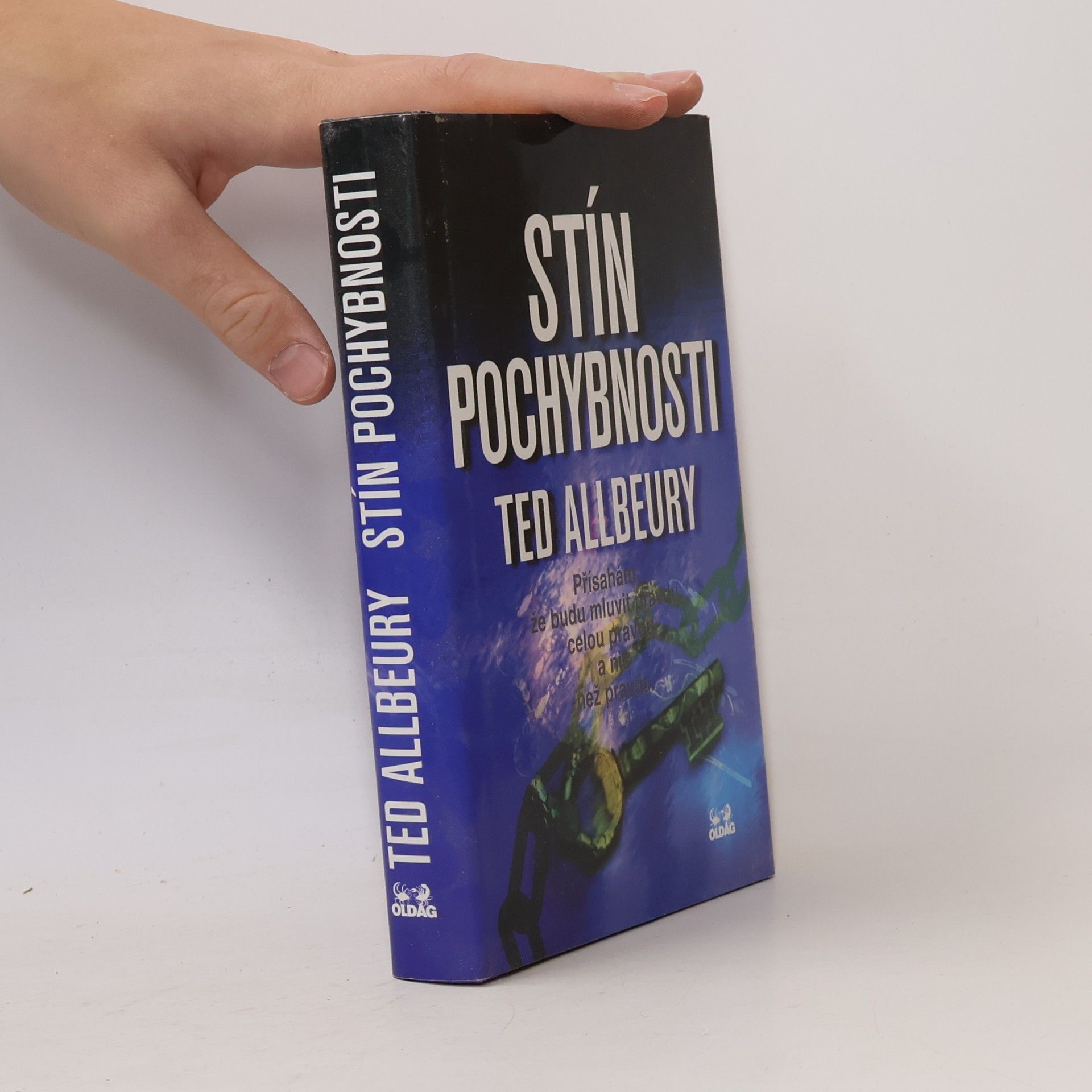 Stín pochybnosti
