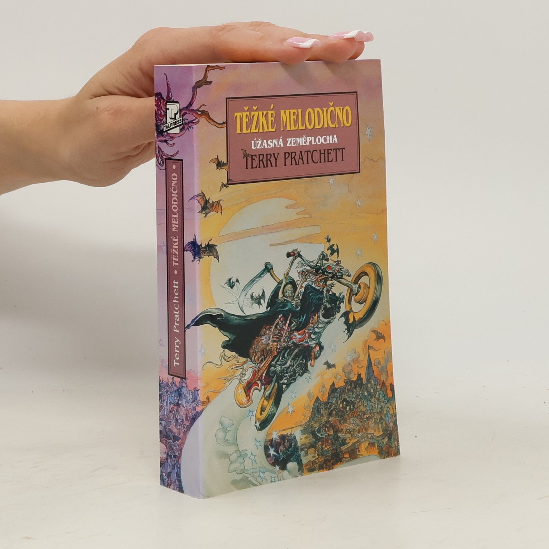 Terry Pratchett Těžké melodično