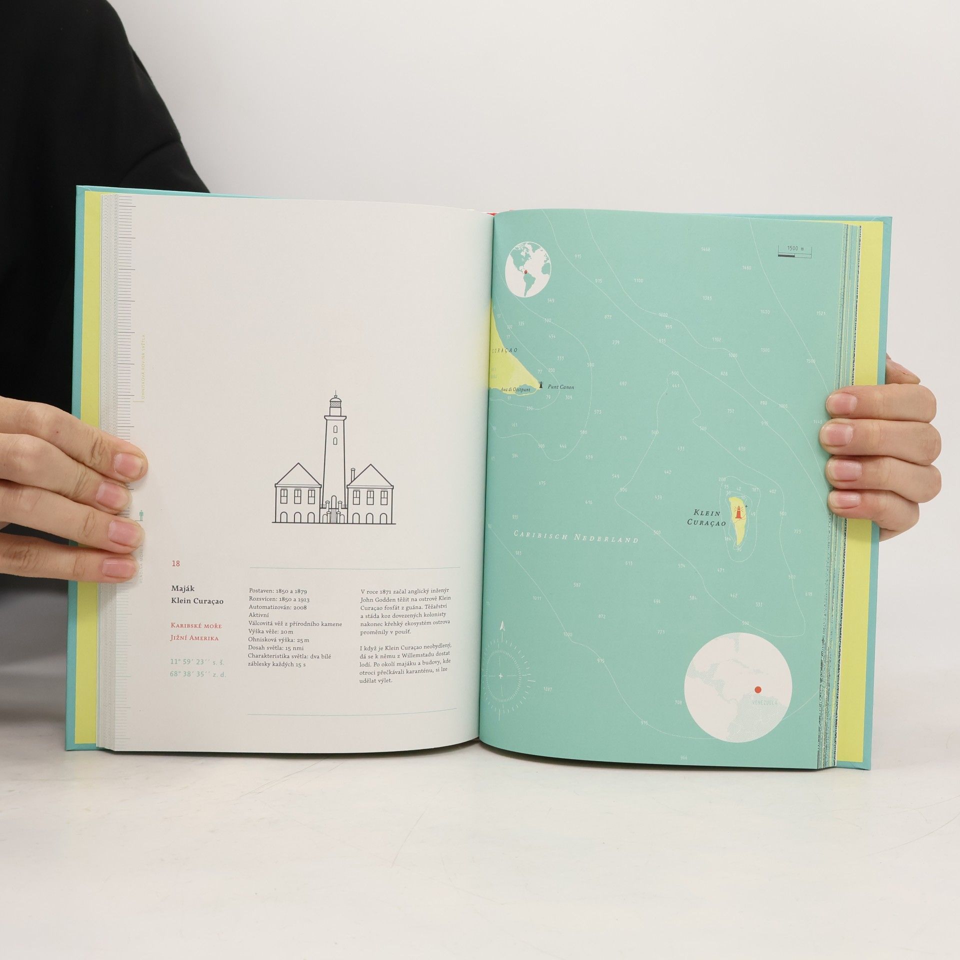 José Luis González Macías Atlas majáků na konci světa