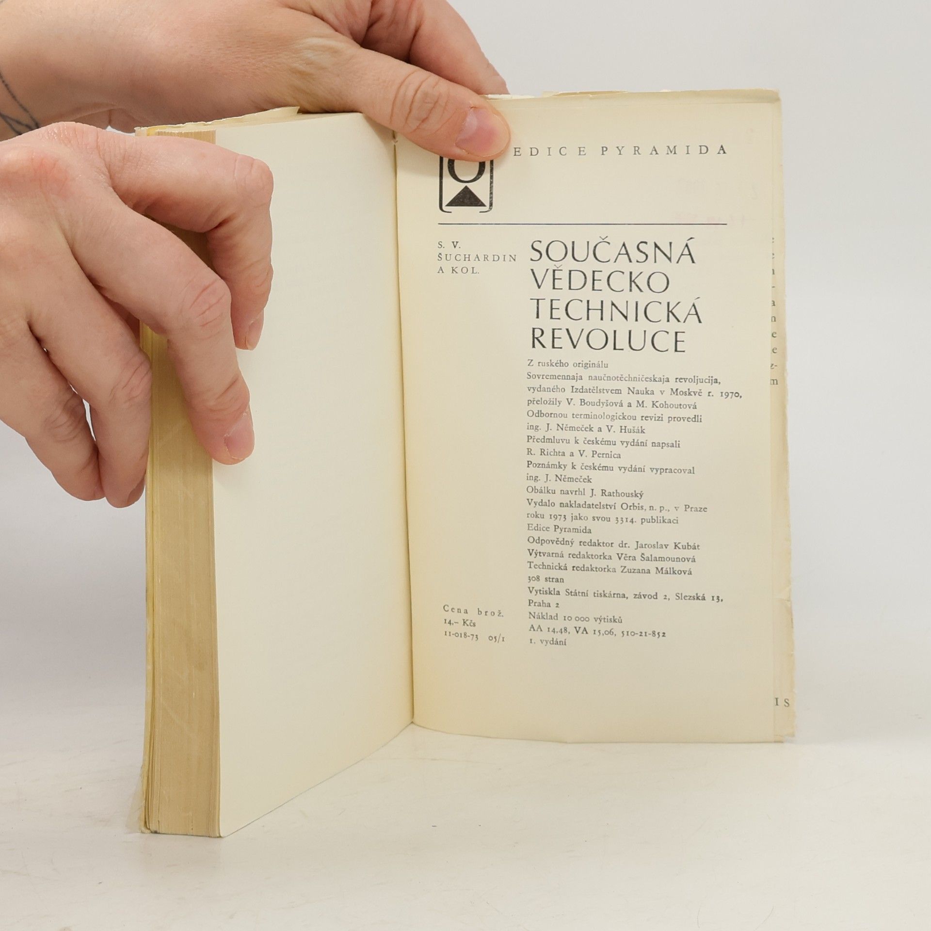 S. V. Šuchardin Současná vědeckotechnická revoluce