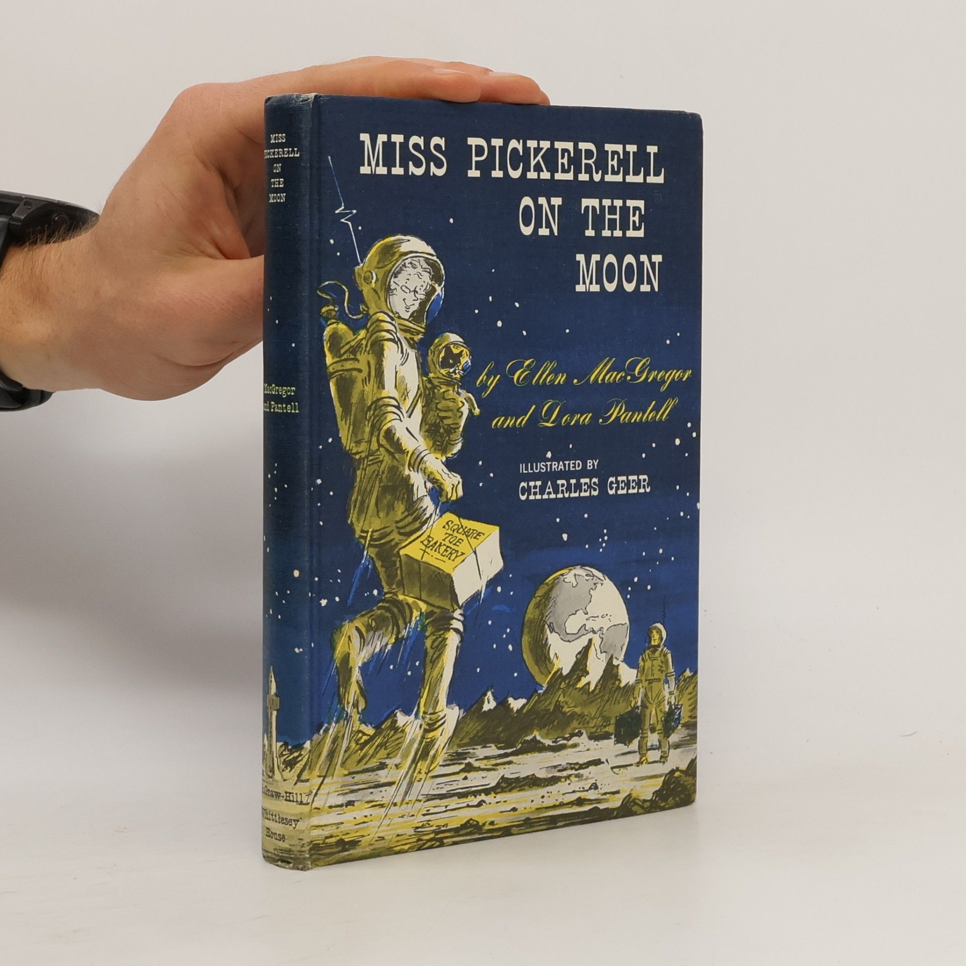 Miss Pickerell on the Moon