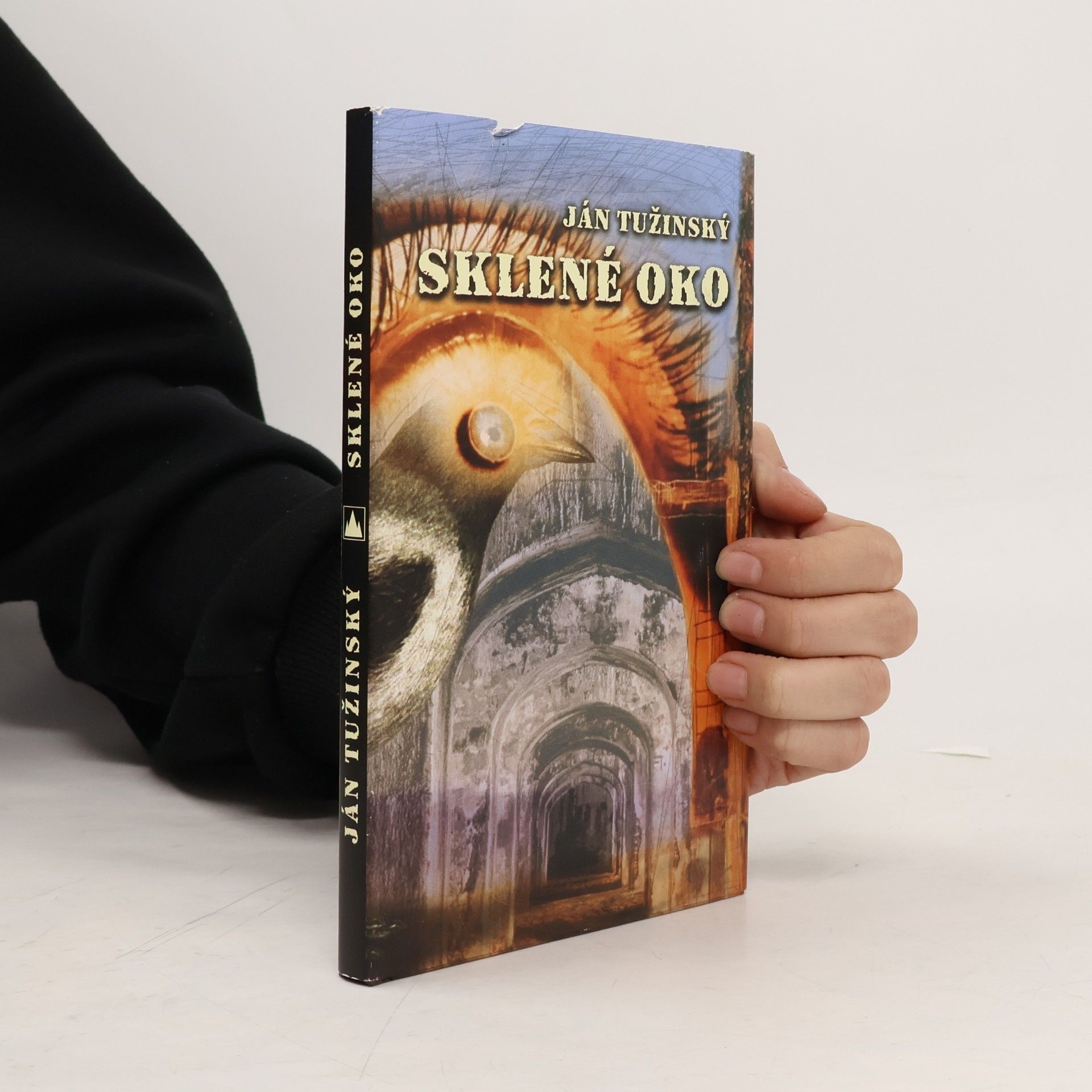 Ján Tužinský Sklené oko
