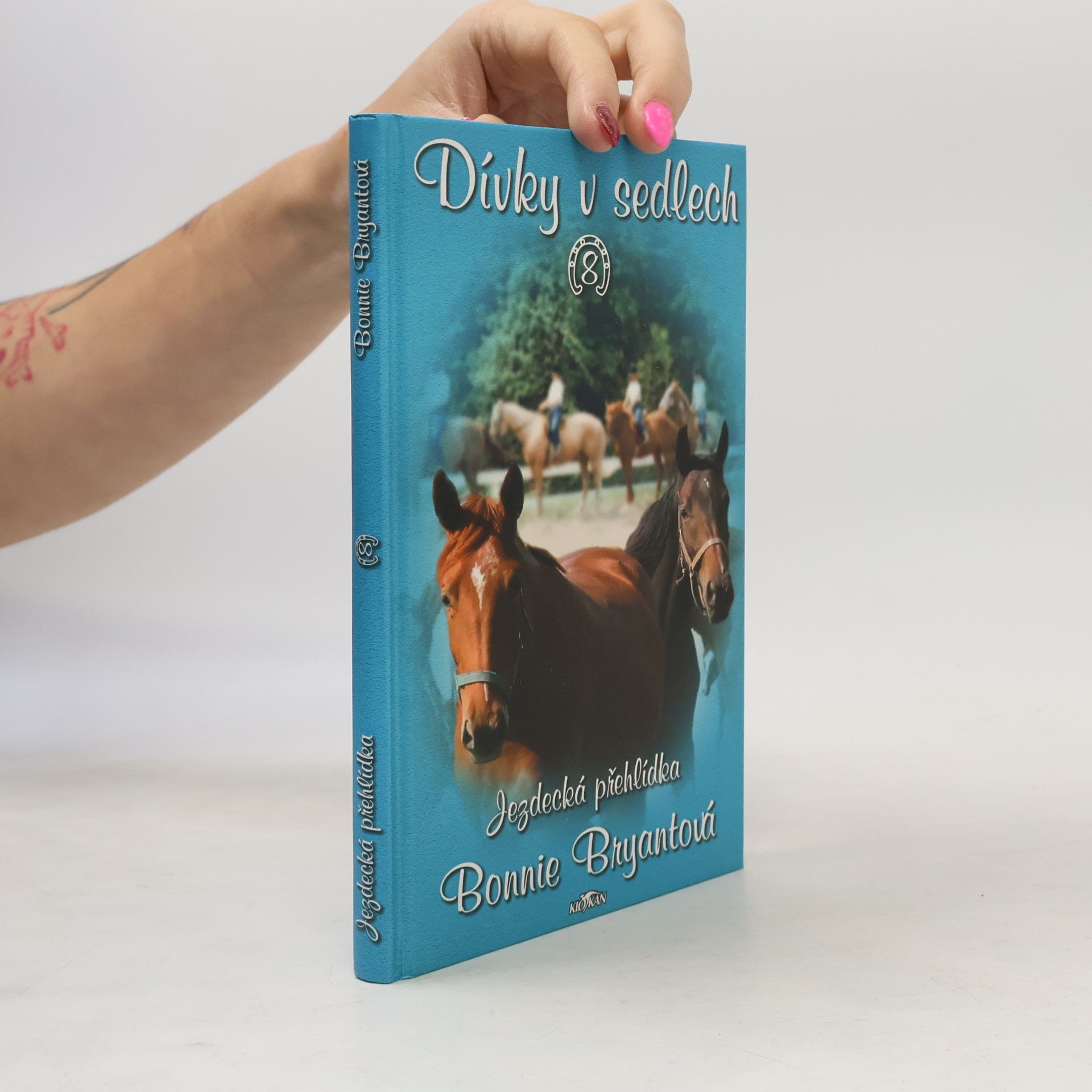 Bonnie Bryant Dívky v sedlech. 8, Jezdecká přehlídka