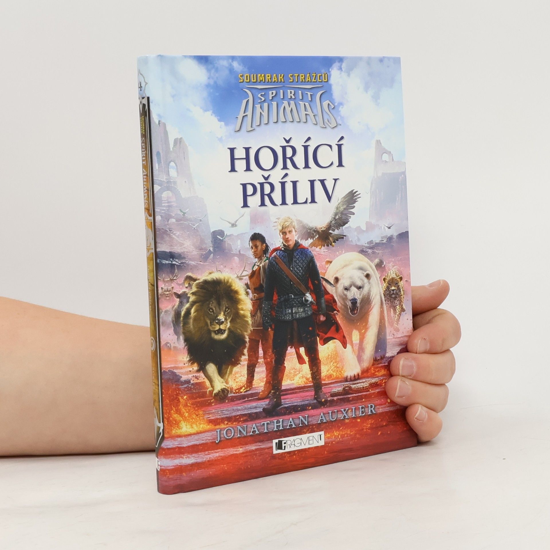 Jonathan Auxier Hořící příliv