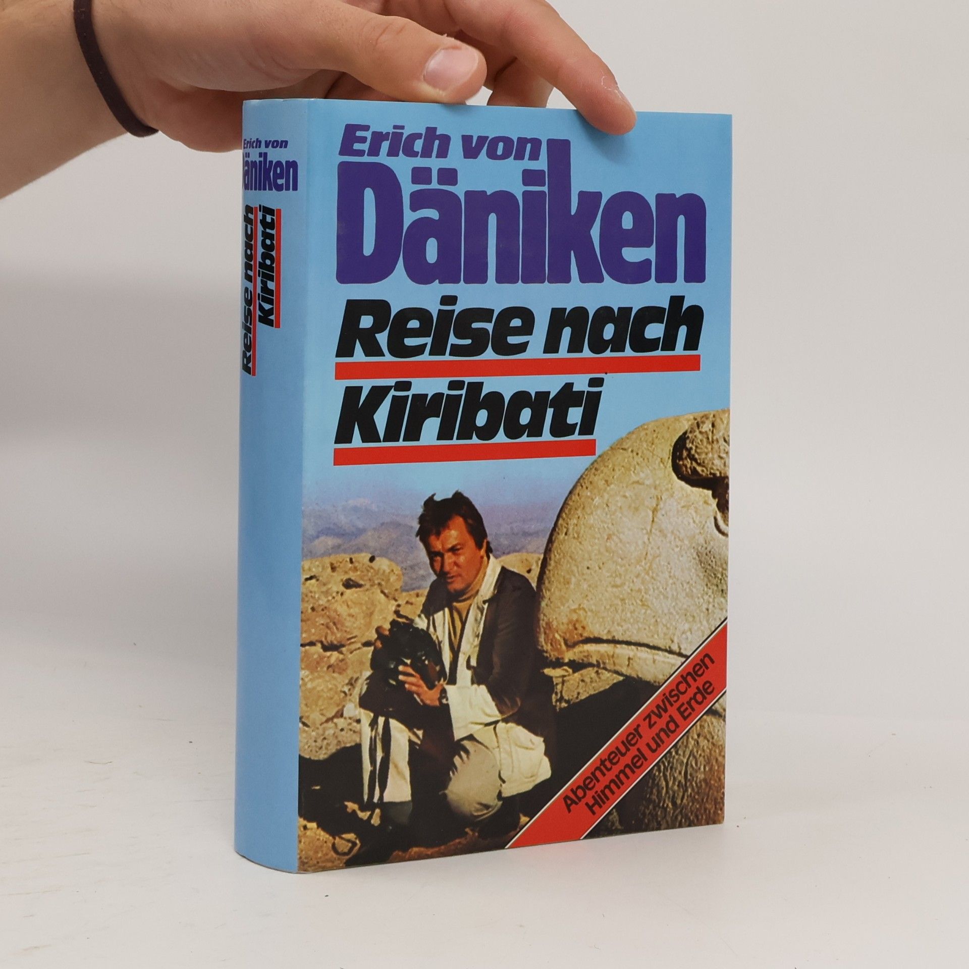 Erich von Däniken Reise nach Kiribati