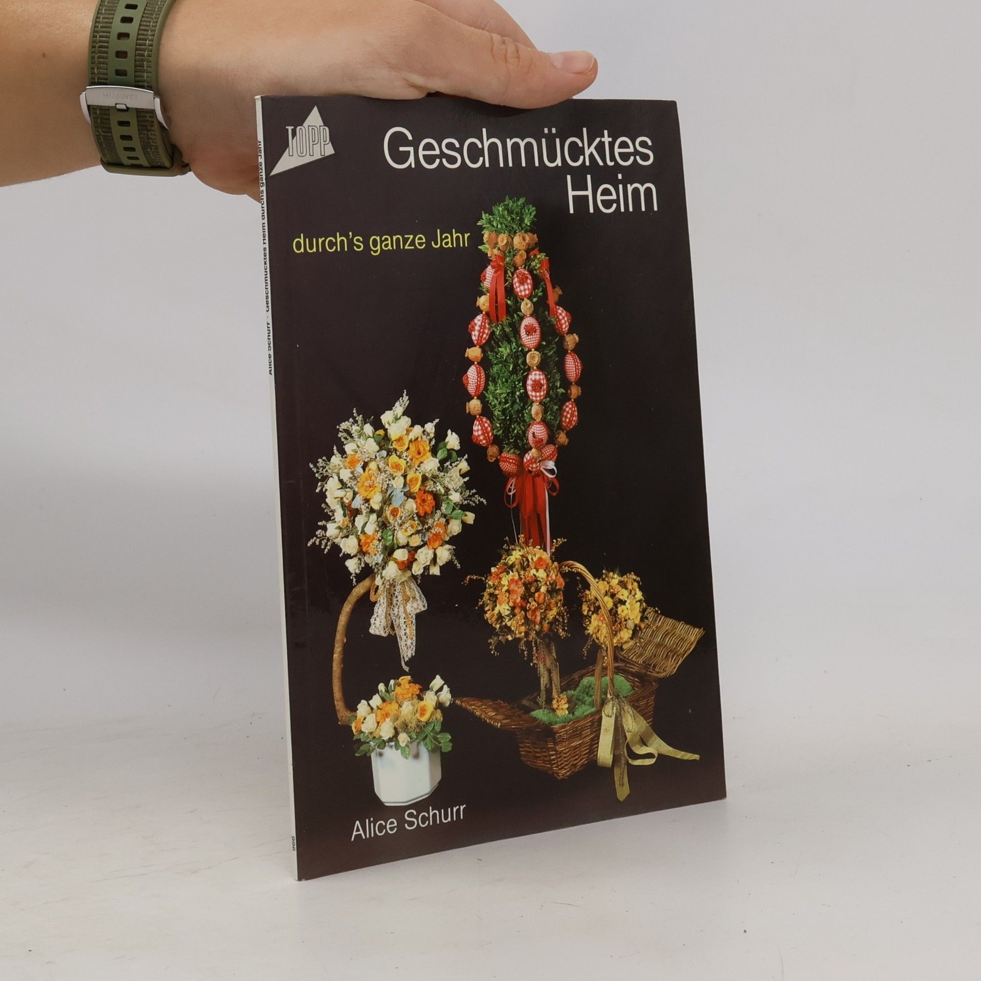Alice Schurr Geschmücktes Heim durchs ganze Jahr