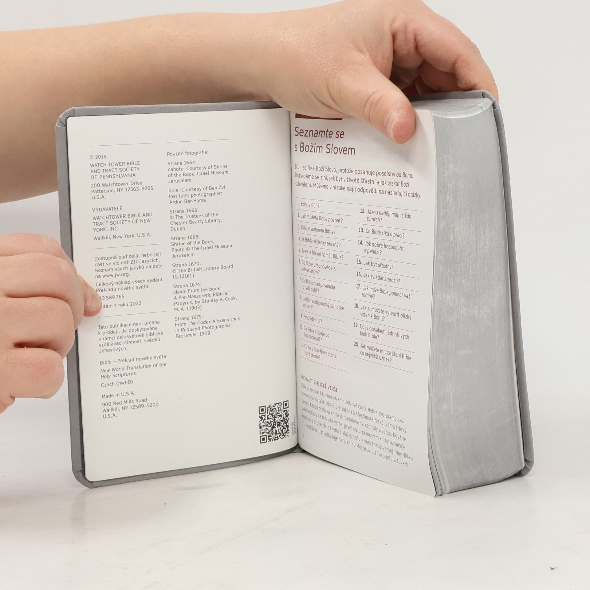 Autorenkollektiv Bible: překlad nového světa