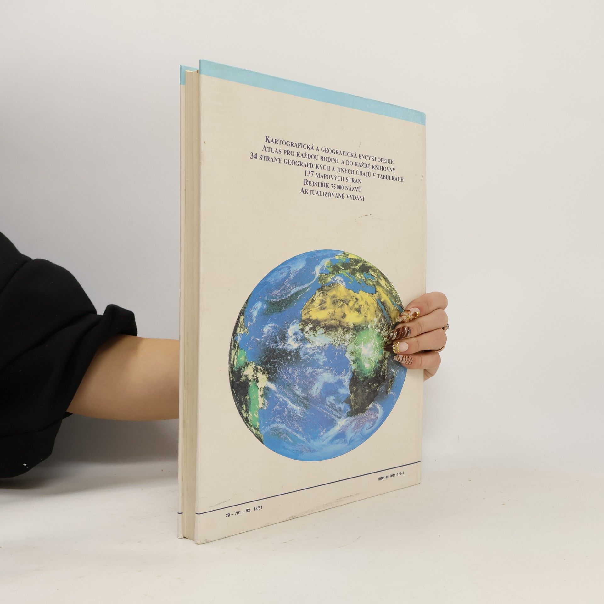 Autorenkollektiv Velký atlas světa