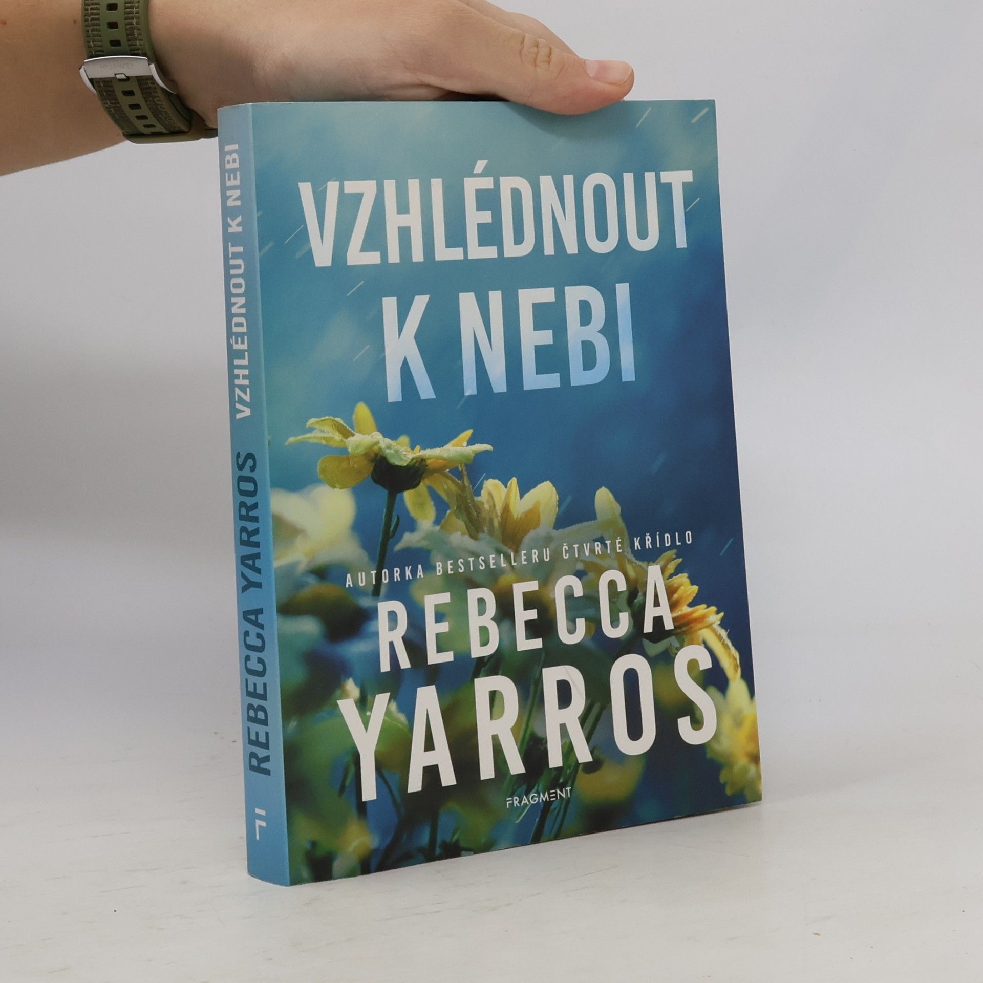 Rebecca Yarros Vzhlédnout k nebi