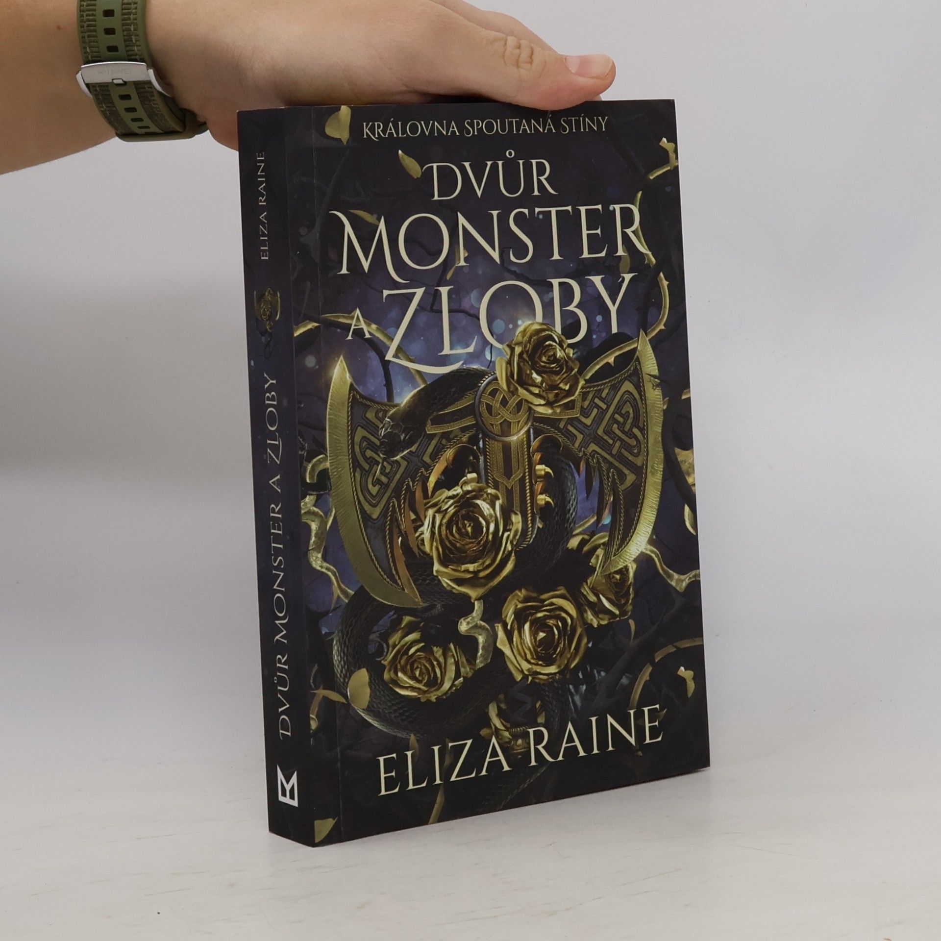 Eliza Raine Dvůr monster a zloby
