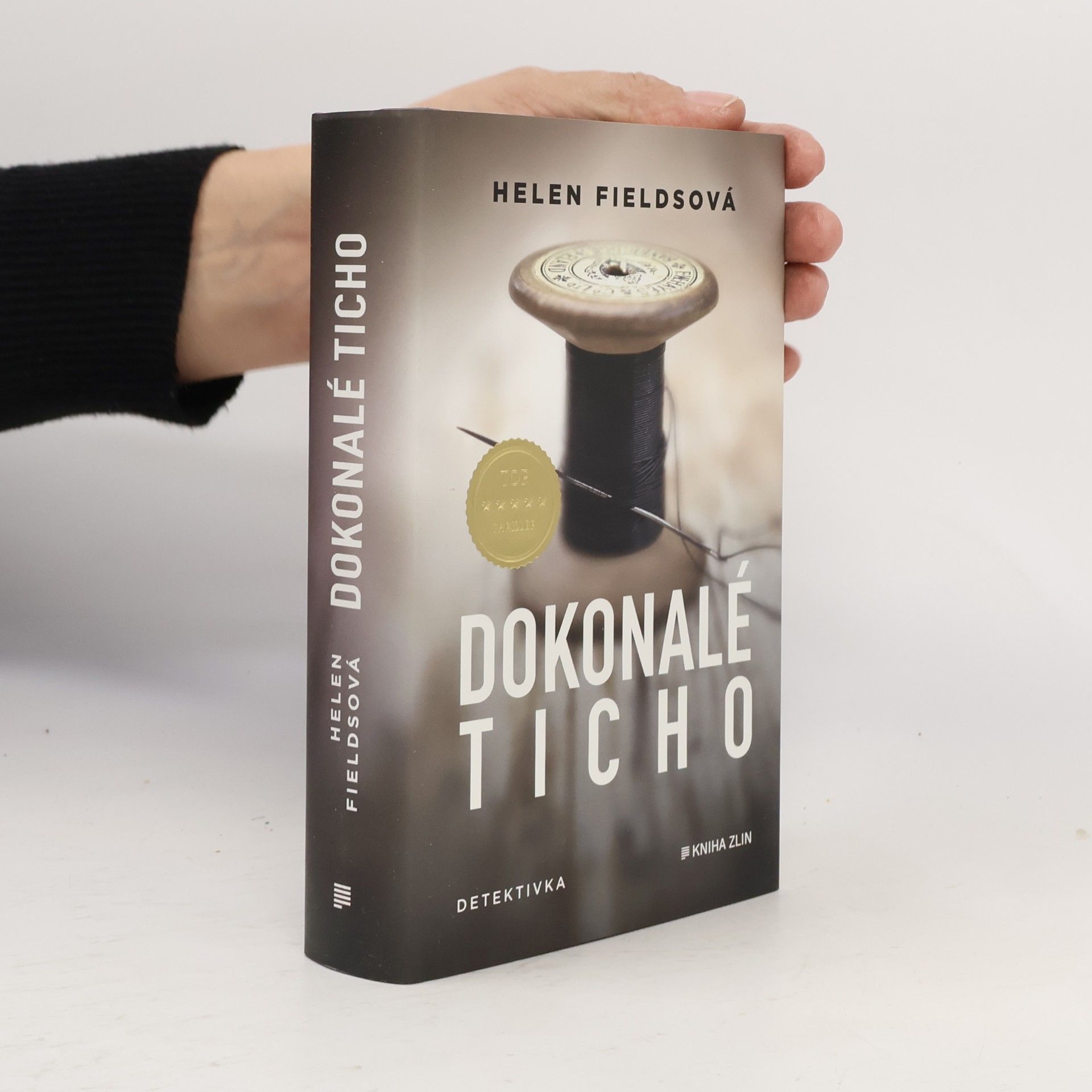 Helen Fields Dokonalé ticho