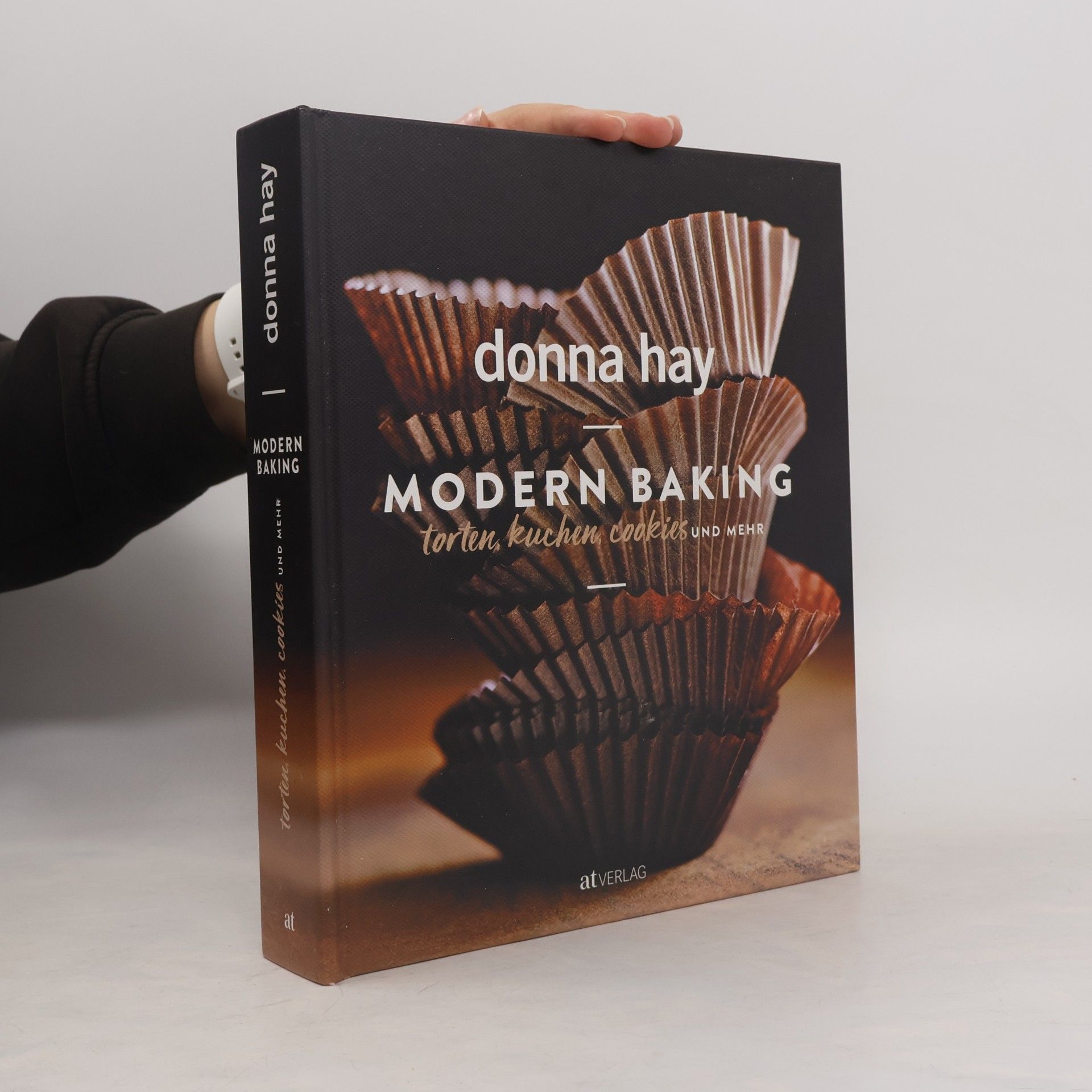 Donna Hay Modern baking