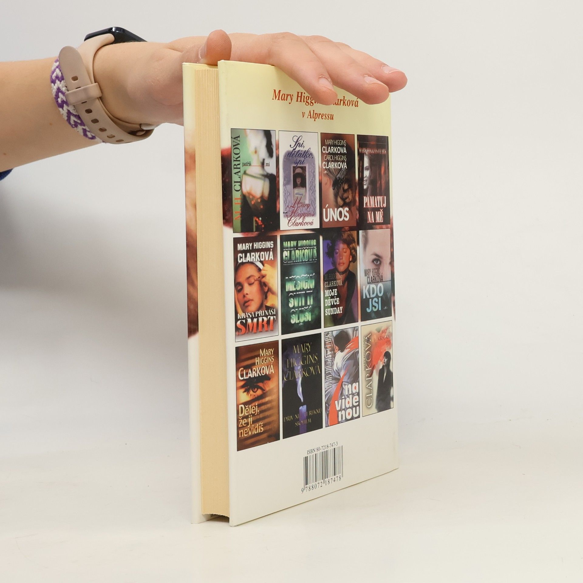 Mary Higgins Clark Kdo se dívá, když spíš