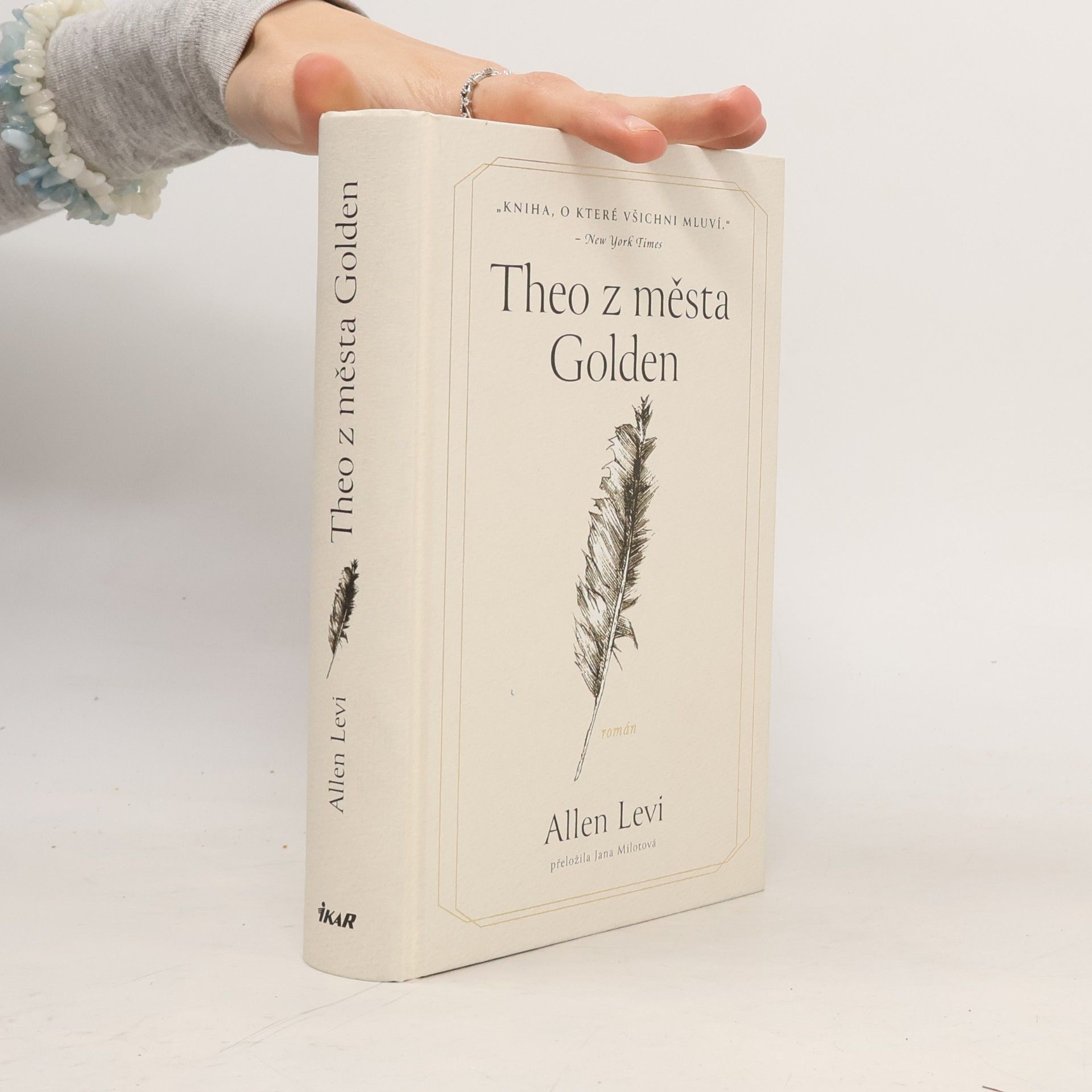 Theo z města Golden