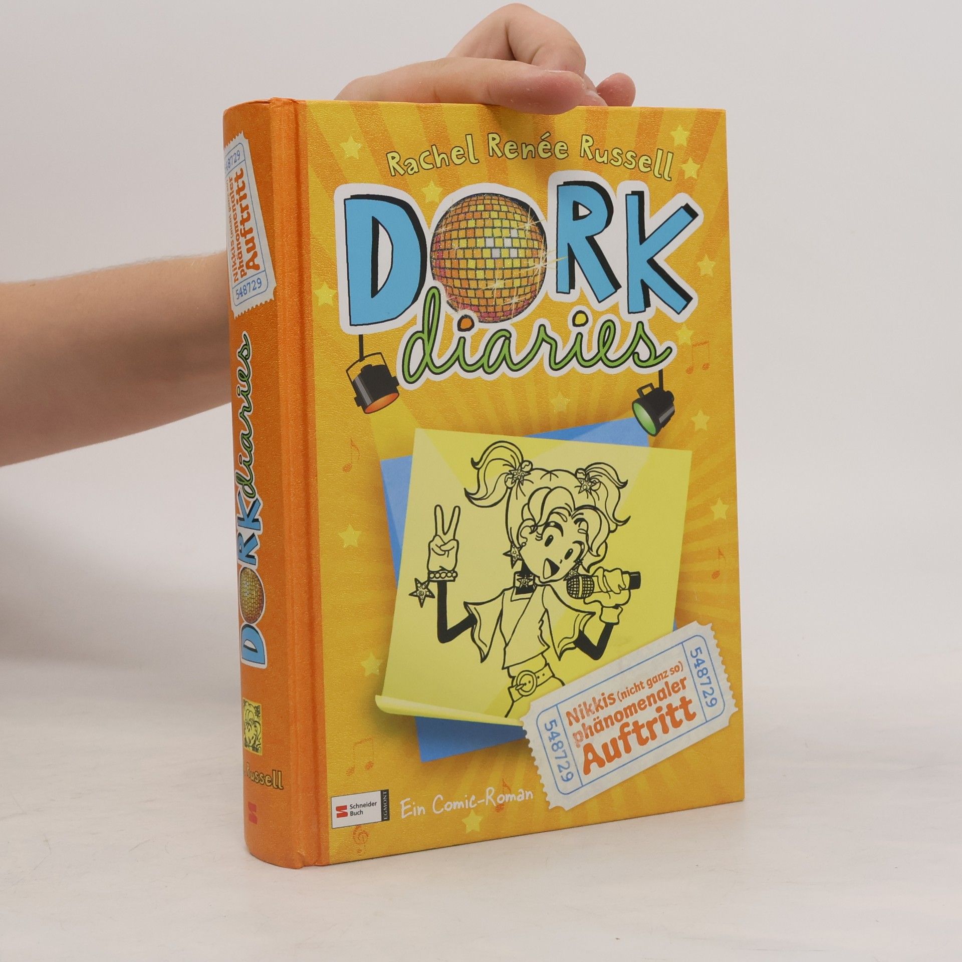 Dork Diaries: Nikkis phänomenaler Auftritt