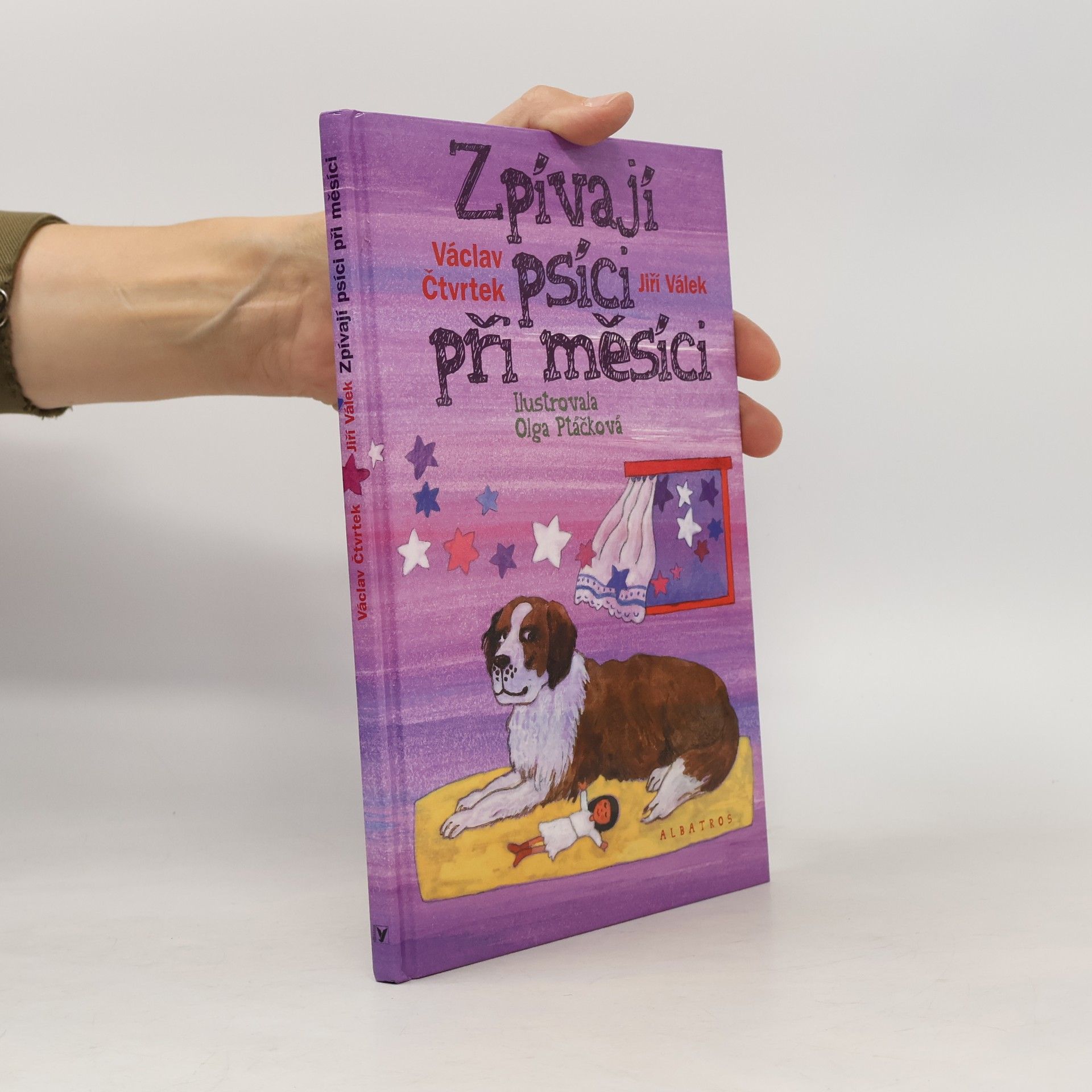 Zpívají psíci při měsíci