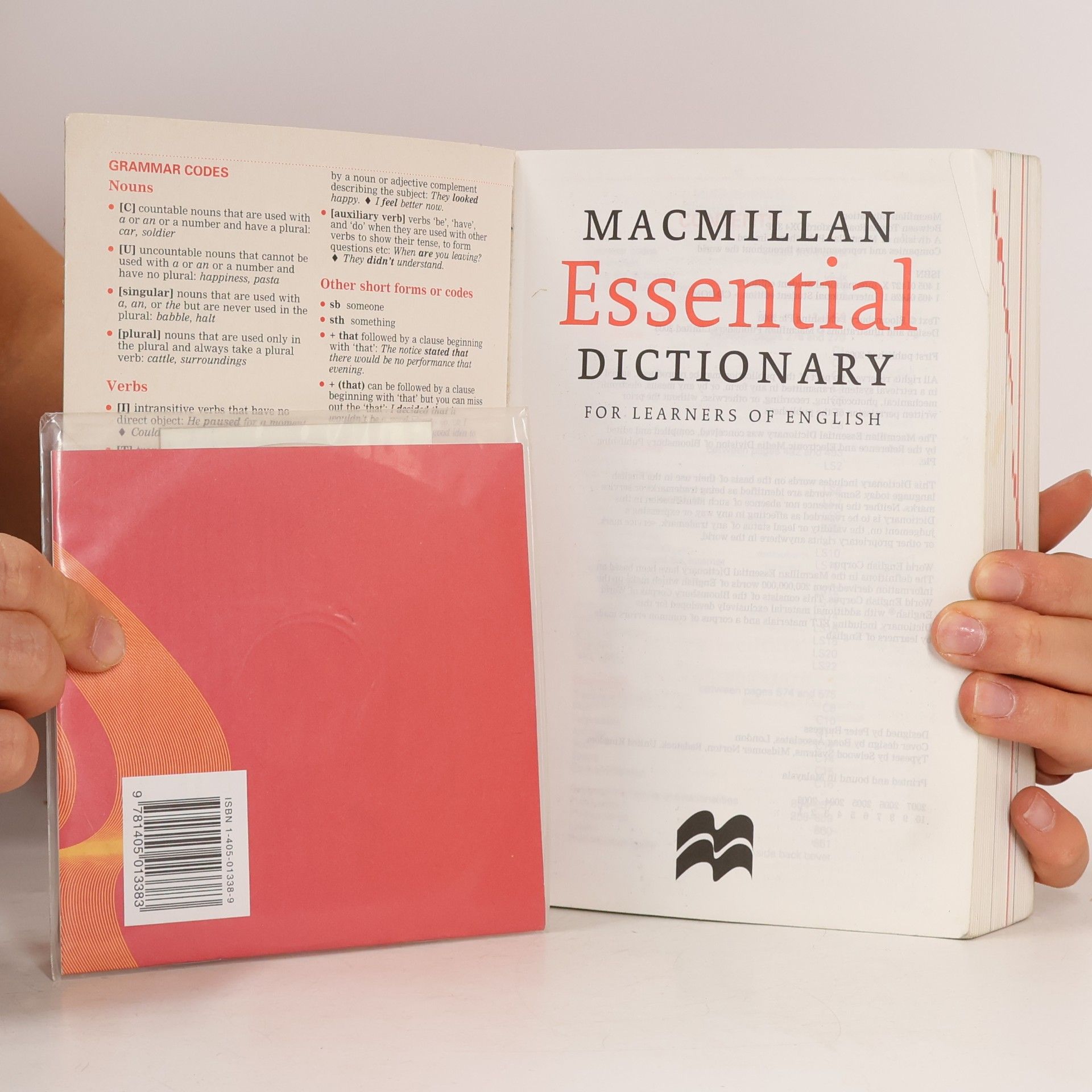 Autorenkollektiv MacMillan essential dictionary for learners of english