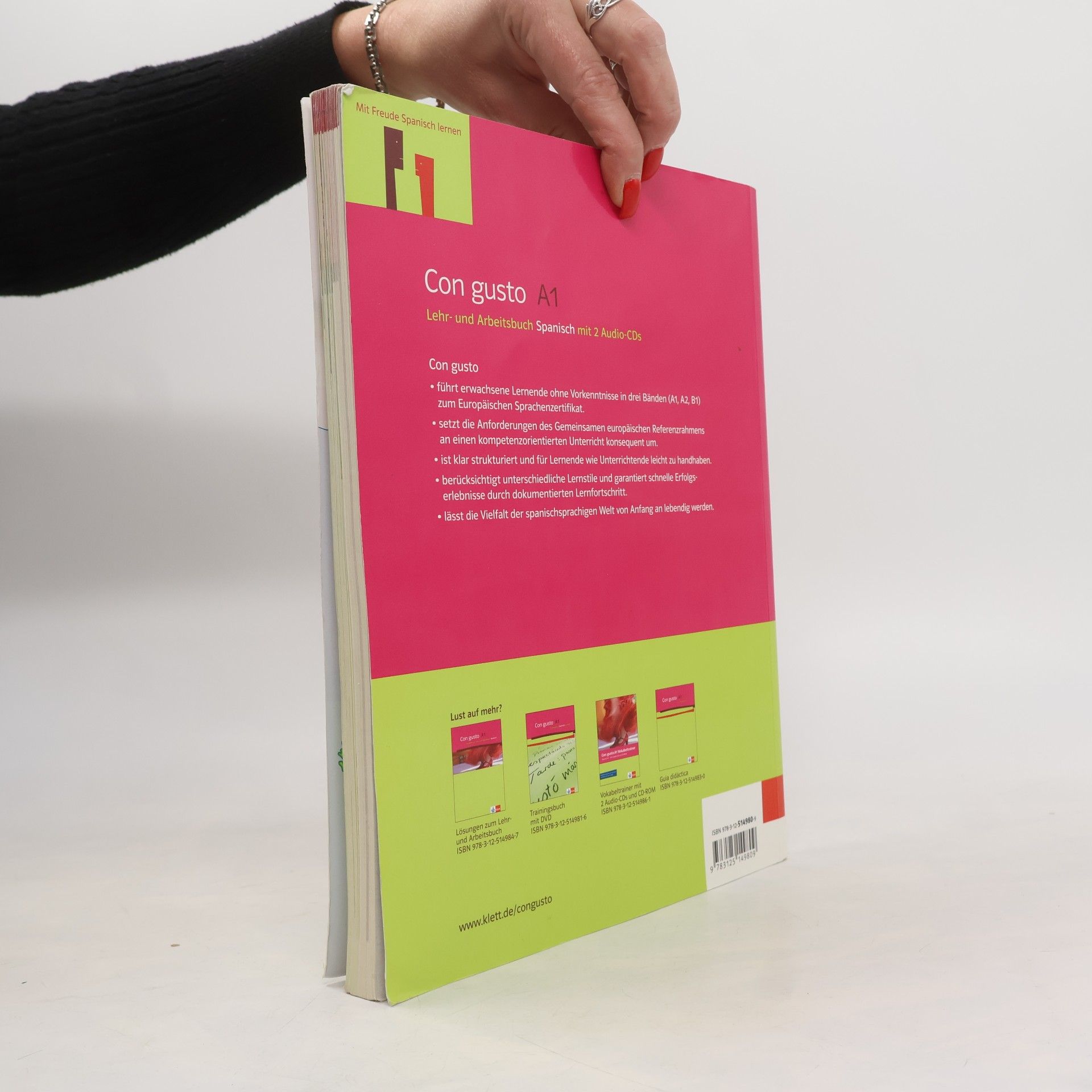 Kolektiv autorů Con gusto A1. Lehr- und Arbeitsbuch Spanisch mit Audios