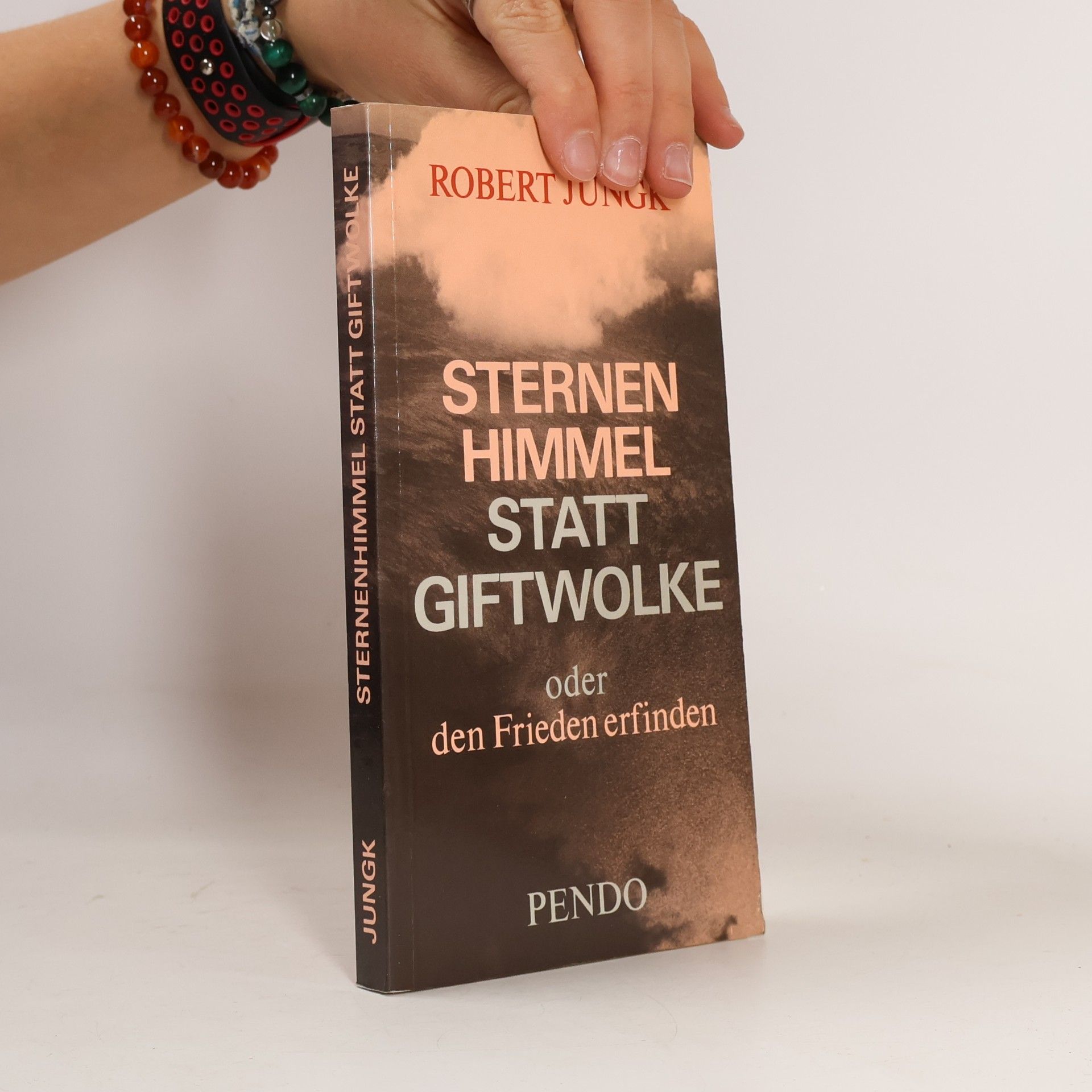 Sternen-Himmel statt Giftwolke oder den Frieden erfinden