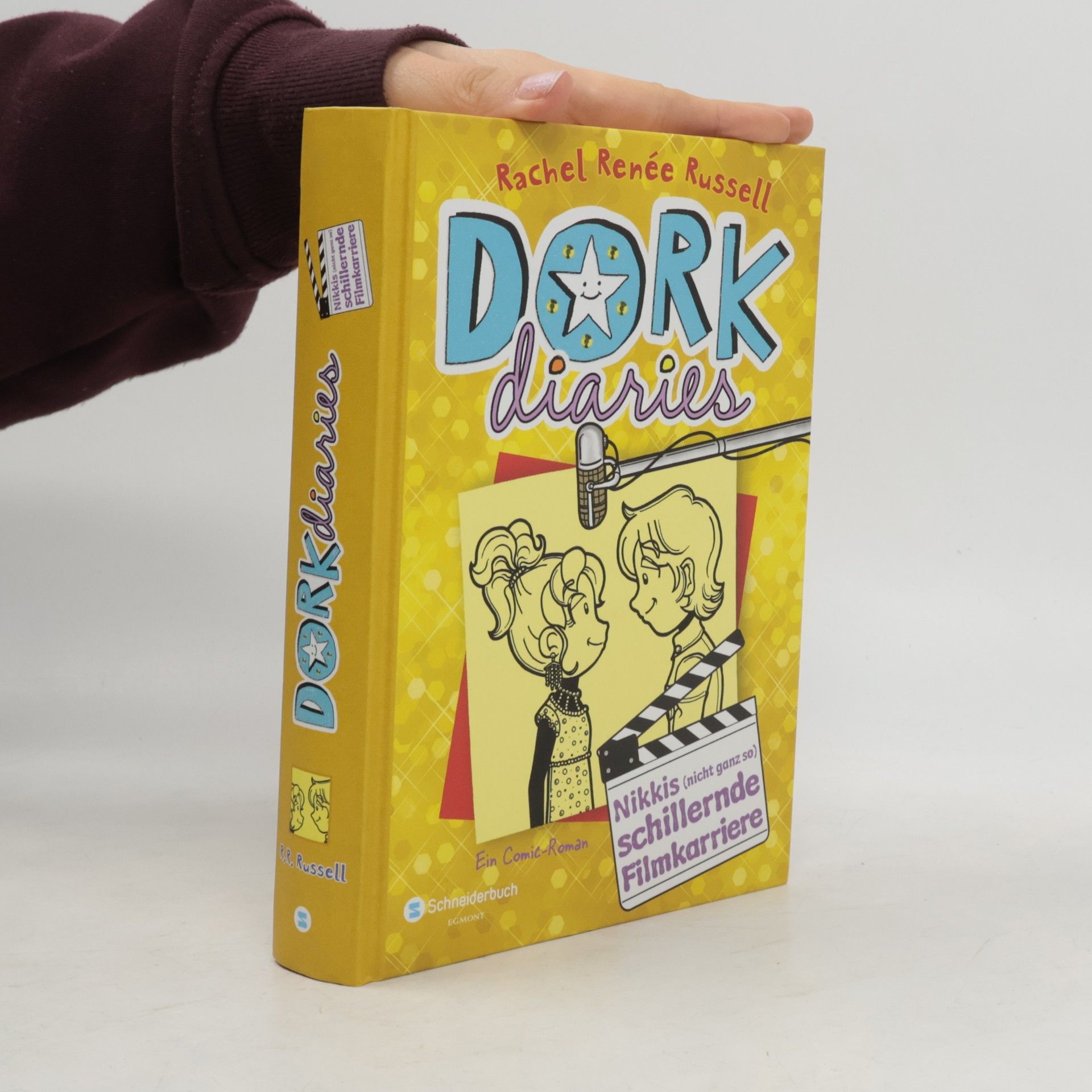 Dork Diaries: Nikkis (nicht ganz so) schillernde Filmkarriere