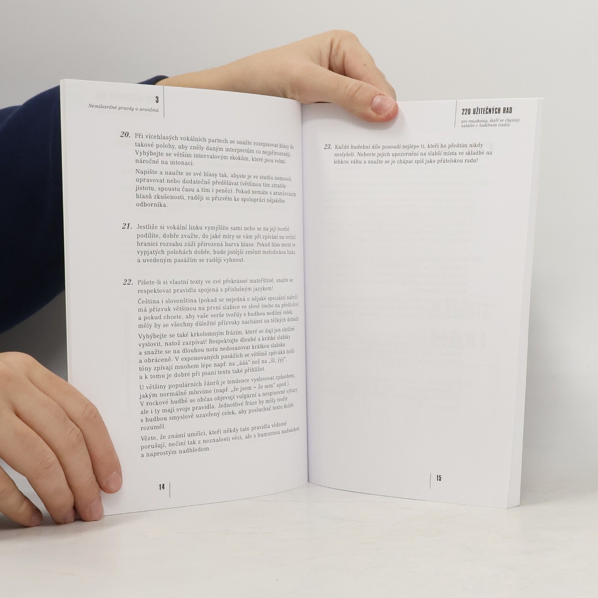 Václav Vlachý 220 užitečných rad pro muzikanty, kteří se chystají natáčet v hudebním studiu