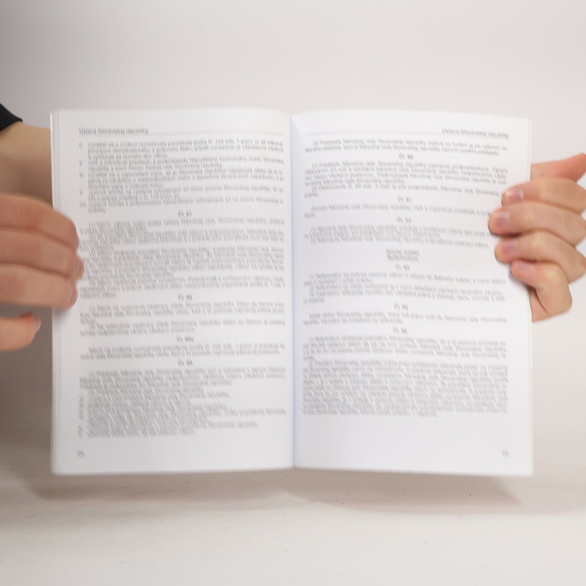 Autorenkollektiv Ústava SR. Úzz, Právny stav k 1. januáru 2018, 6. vydanie