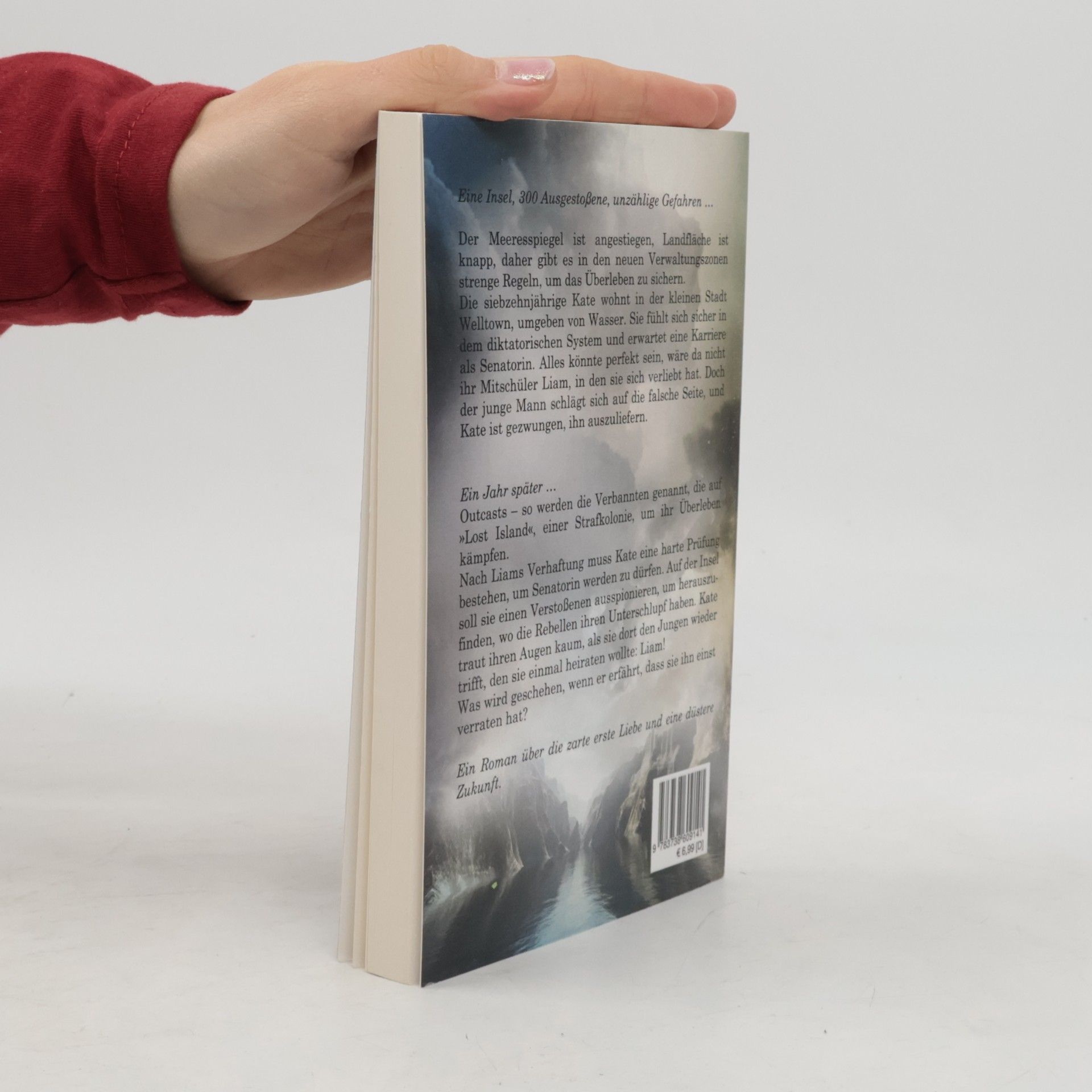 Monica Davis Outcasts. Lost Island