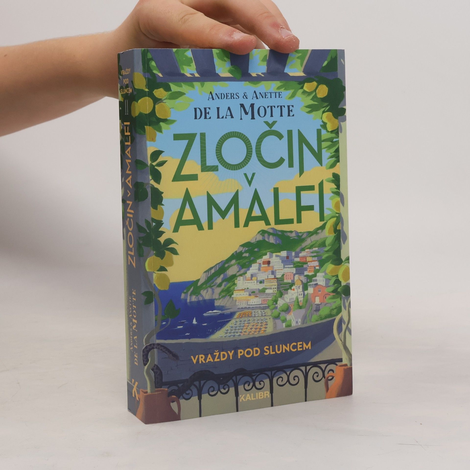 Anette De la Motte Vraždy pod sluncem II: Zločin v Amalfi