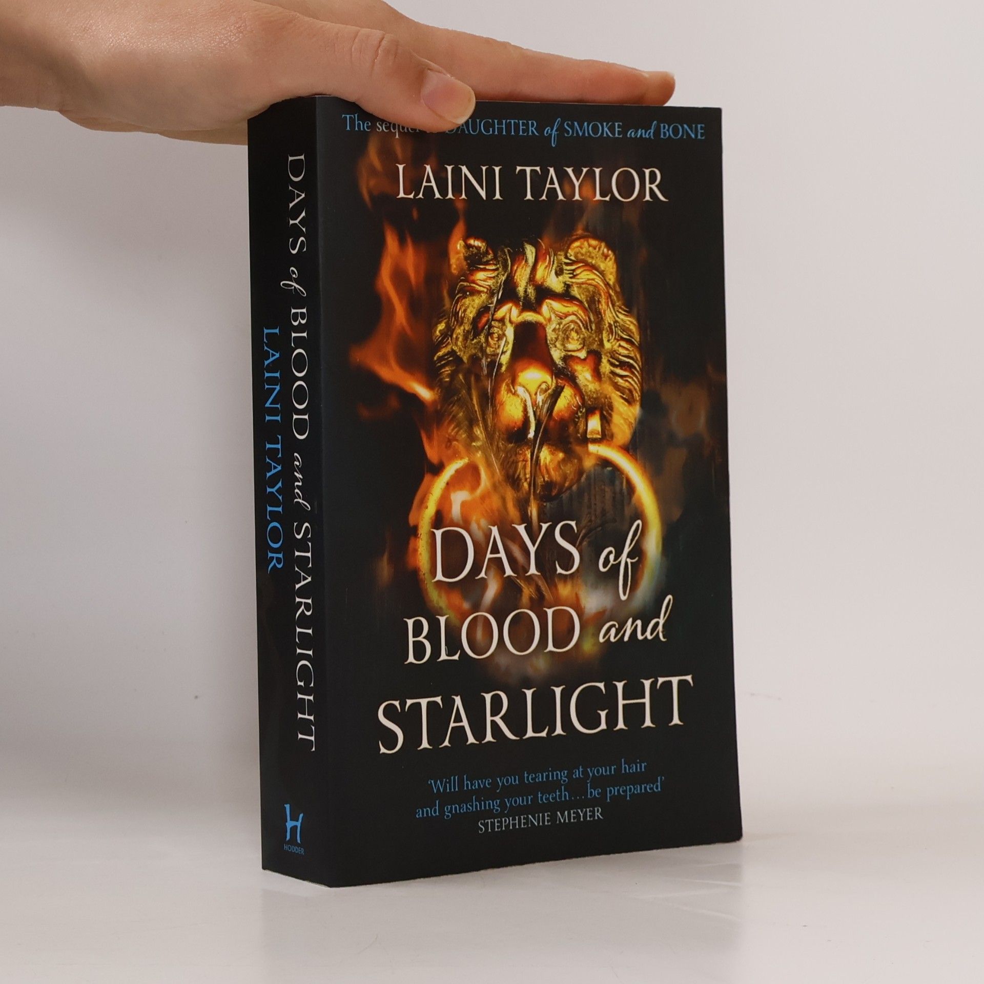 Laini Taylor Days of Blood and Starlight