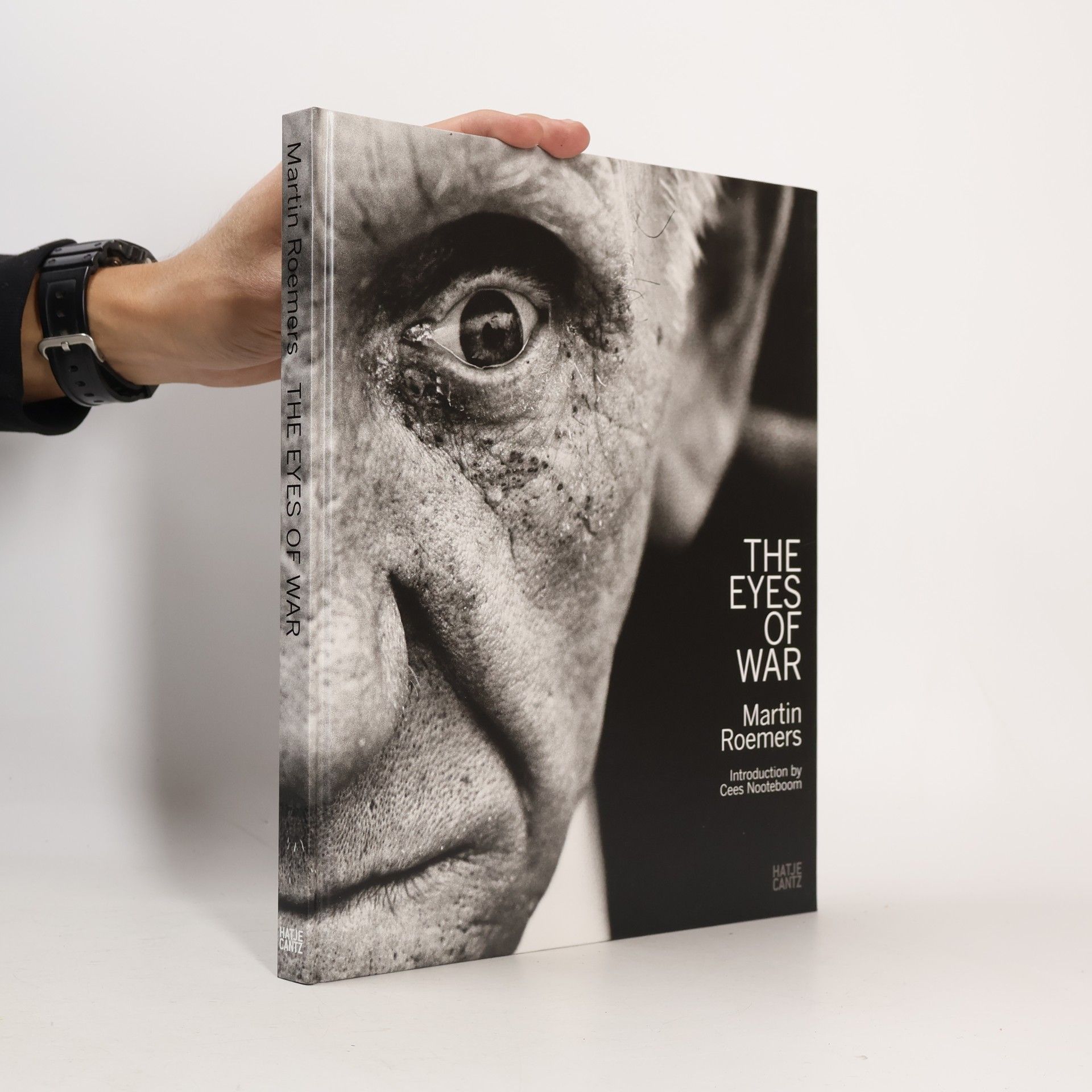 Martin Roemers The Eyes of War