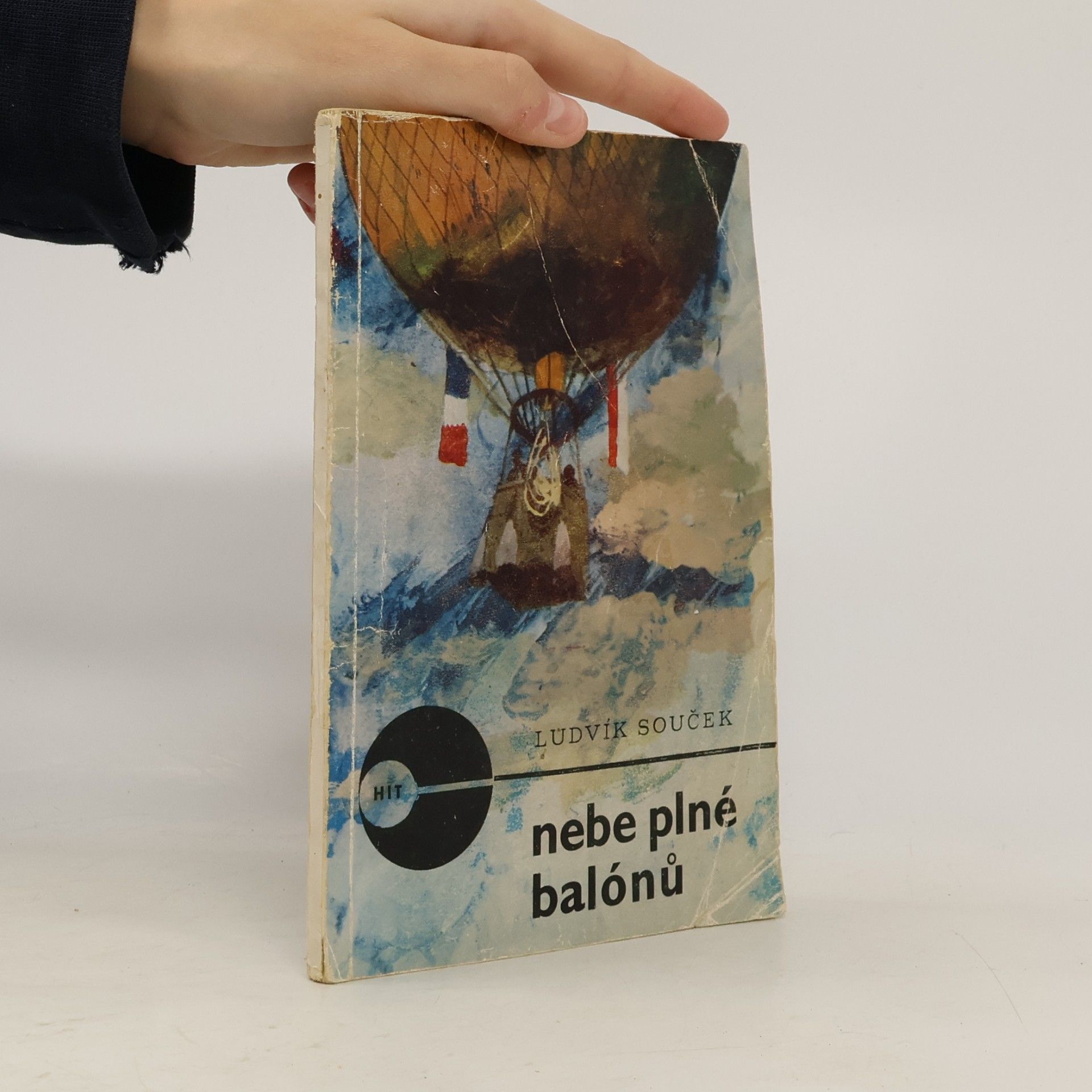 Nebe plné balónů