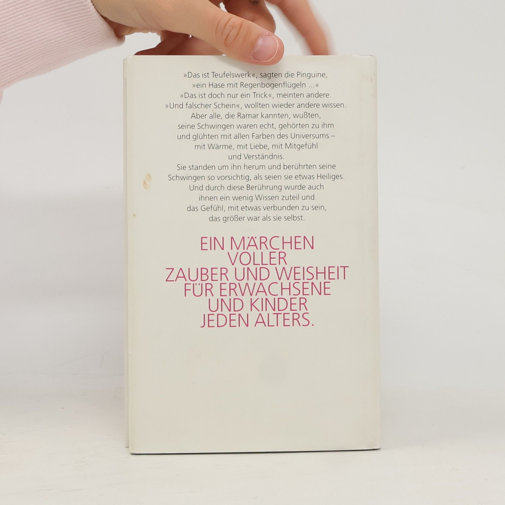 Darrell T. Hare Ramar. Der Hase mit den Regenbogenflügeln
