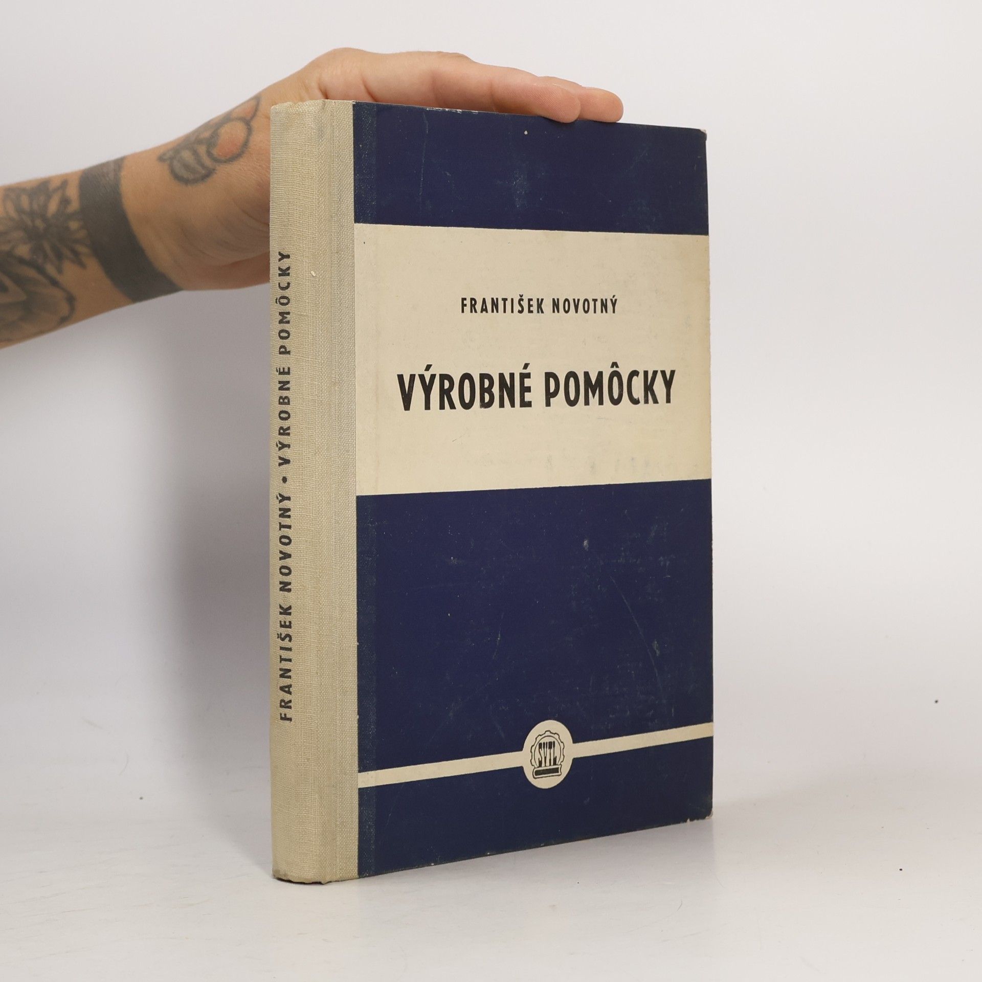 Výrobní pomůcky