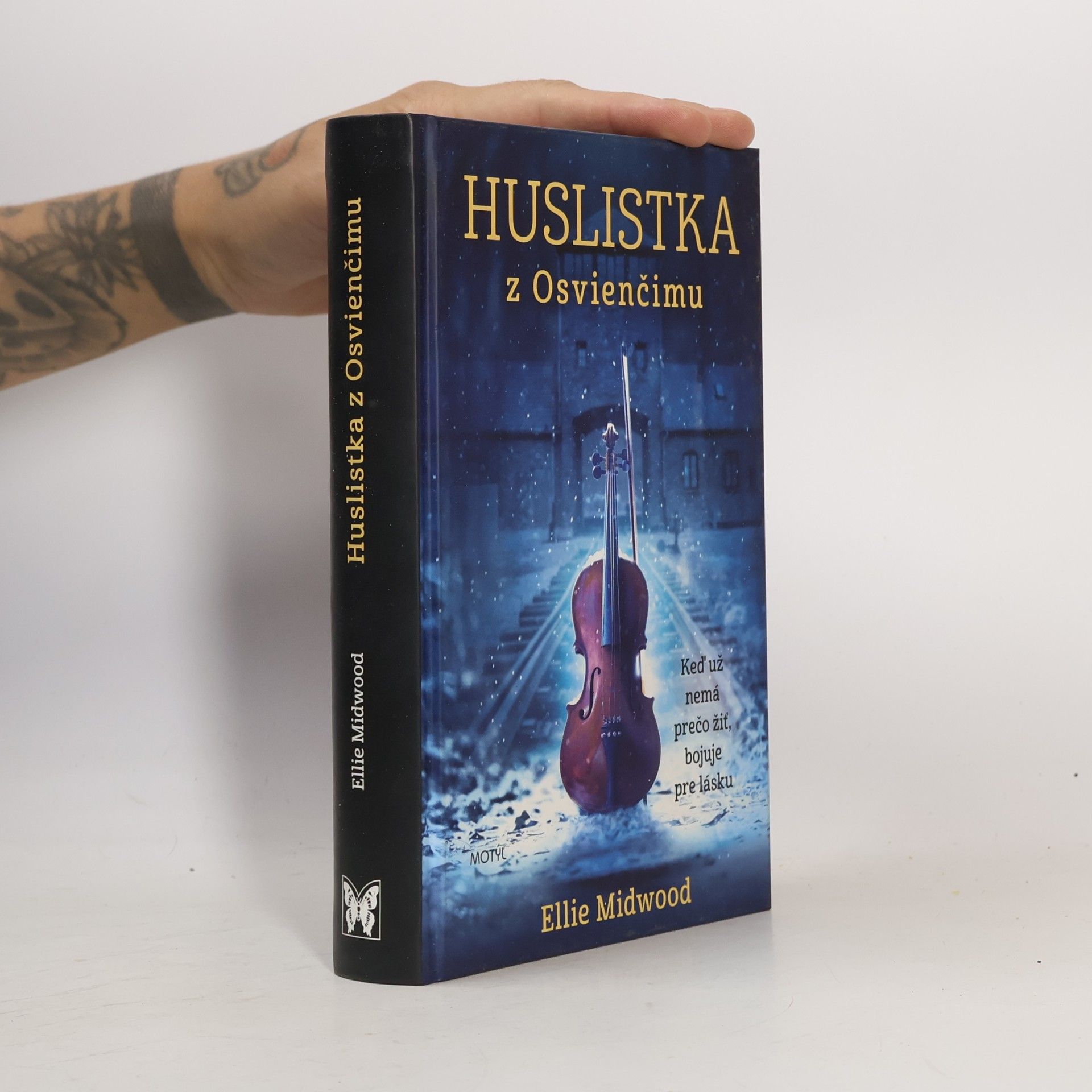 Ellie Midwood Huslistka z Osvienčimu