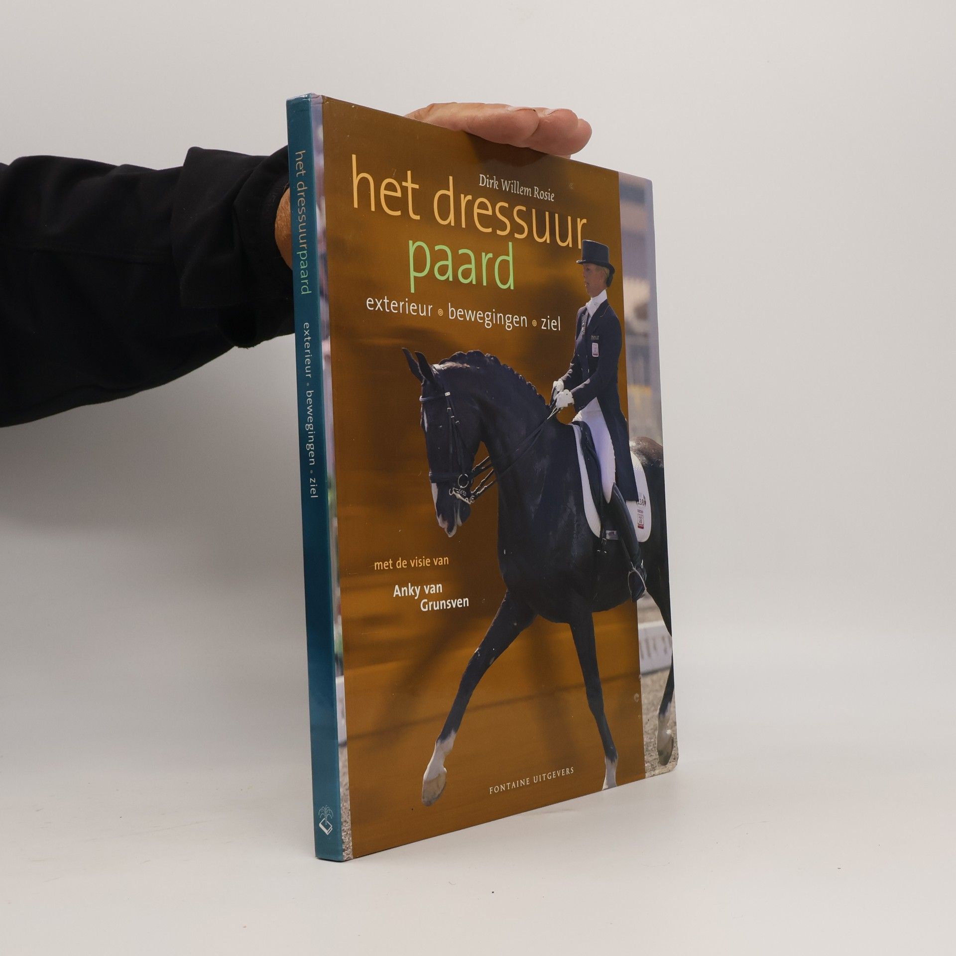Het dressuurpaard: exterieur, bewegingen, ziel