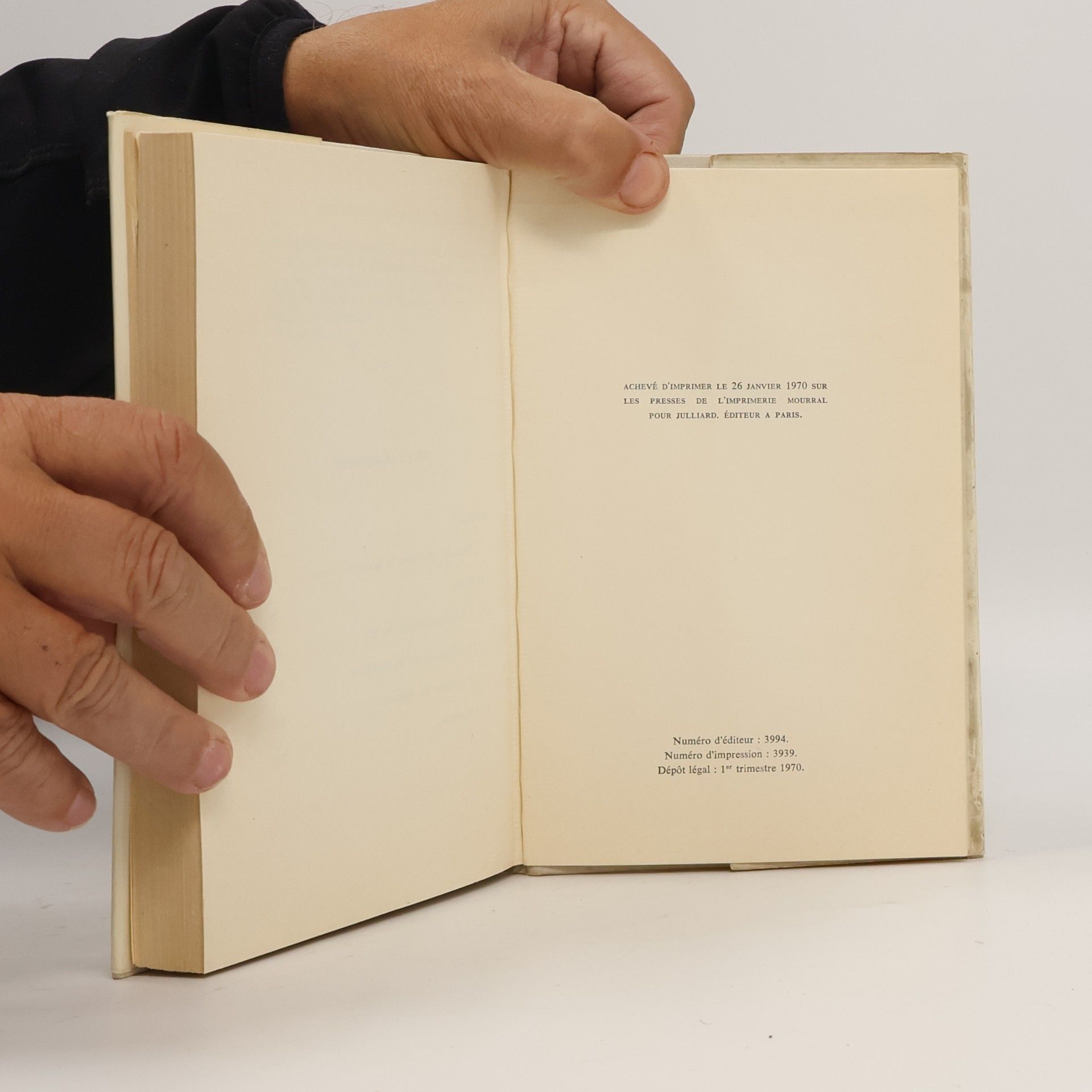 Jean Raspail BIENVENUE HONORABLES VISITEURS