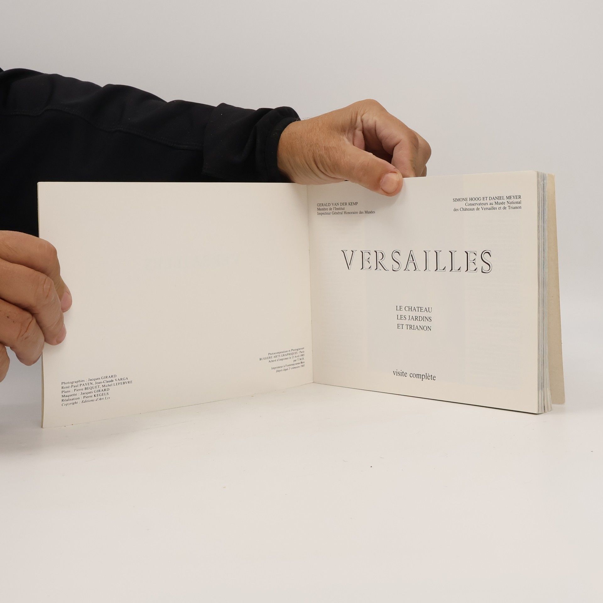 Various authors Versailles. Le chateau les jardins et trianon