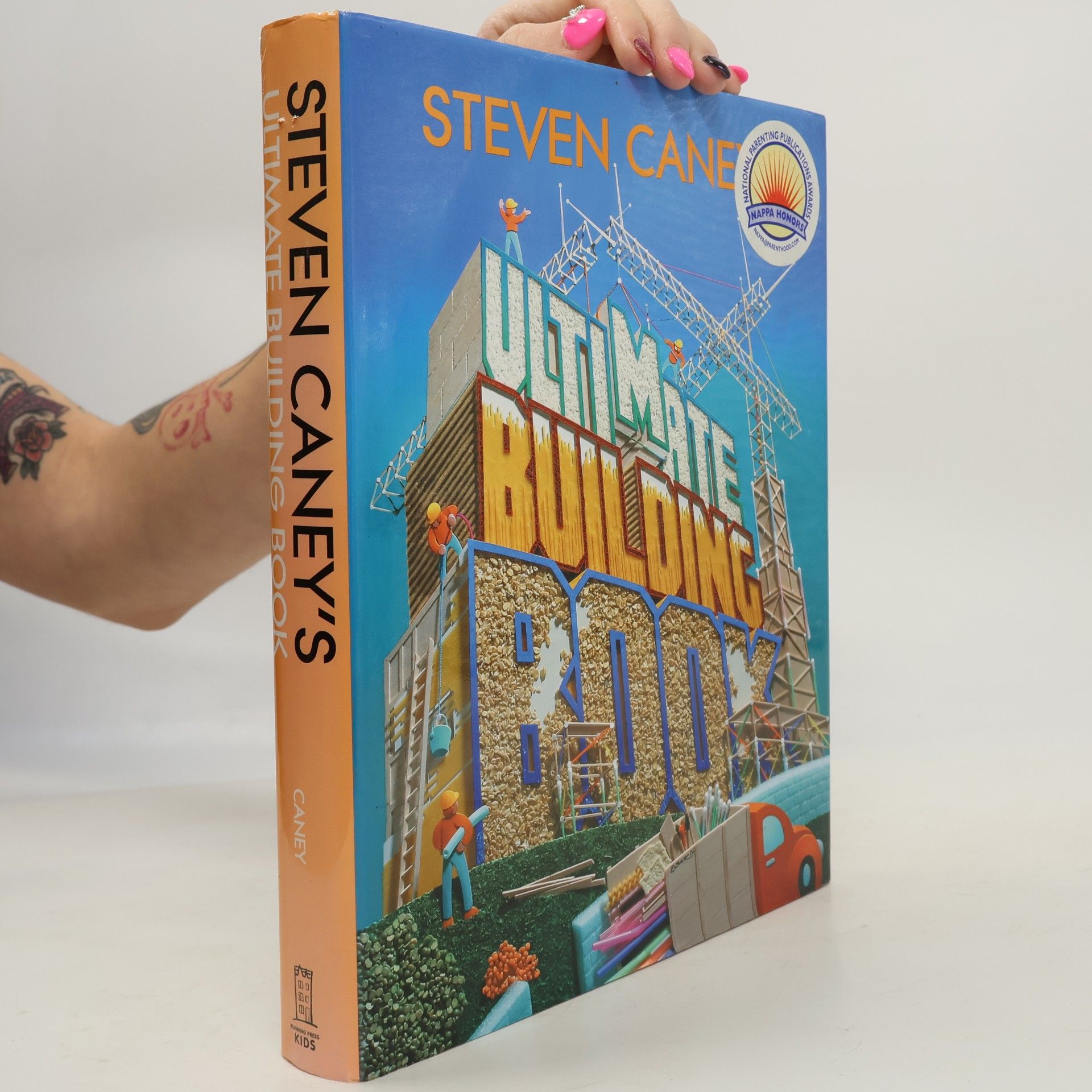 Steven Caney's Ultimate Building Book