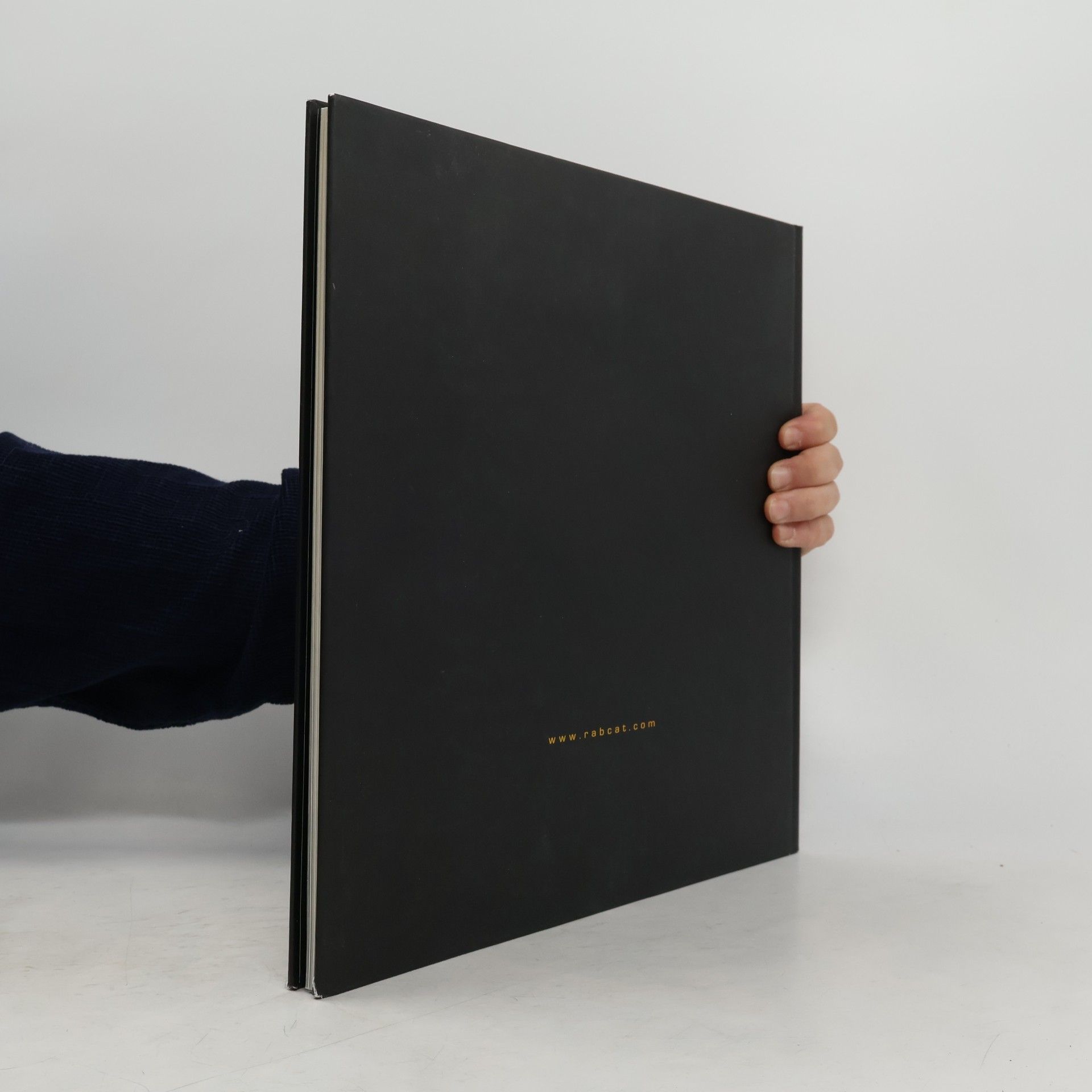 kolektiv Exceeding Expectations