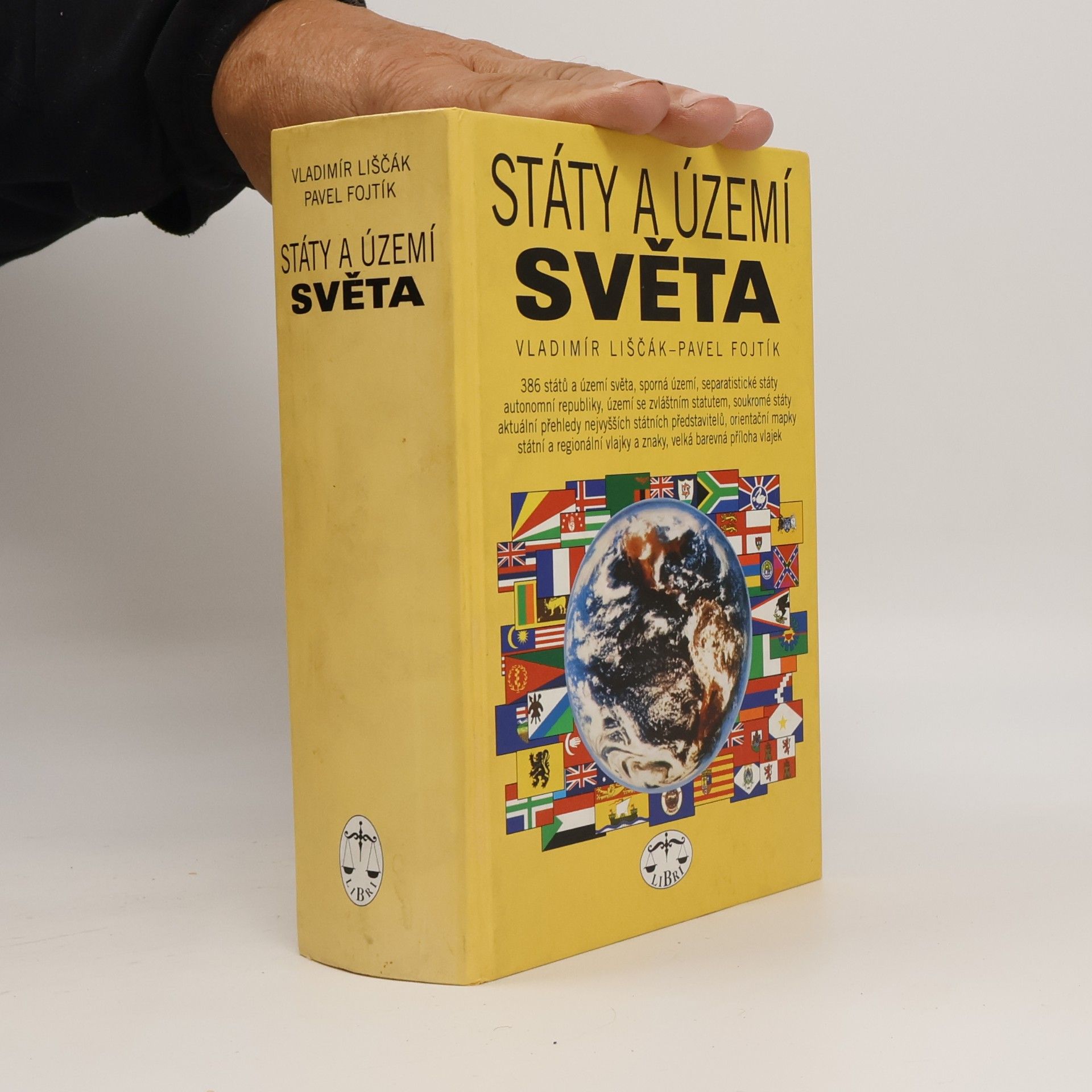 Státy a území světa