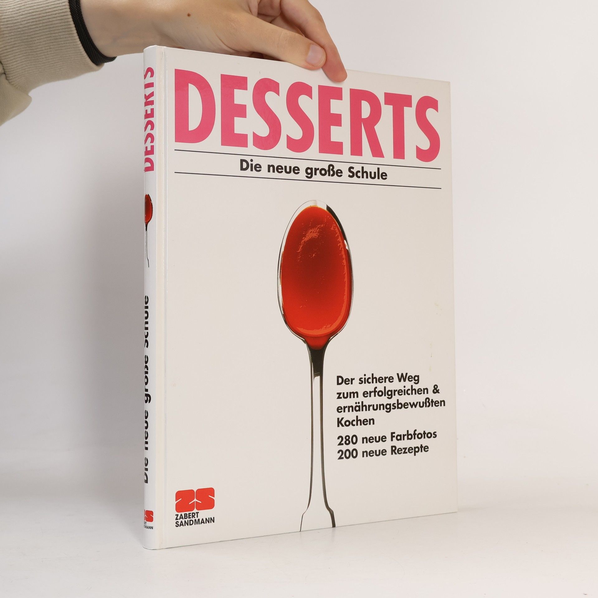 Monika Kellermann Desserts. Die neue große Schule.