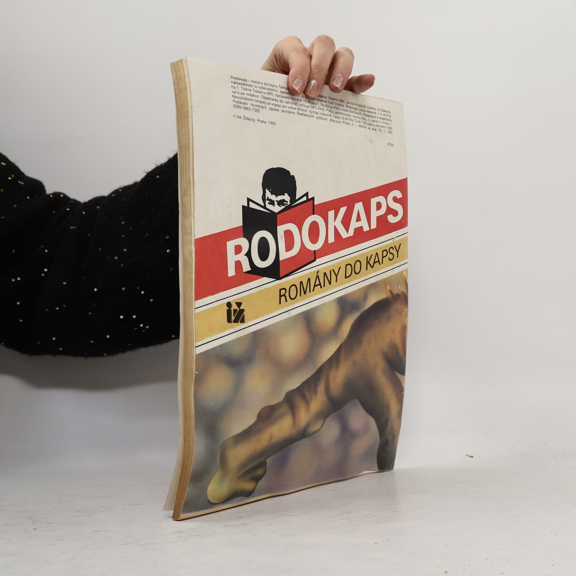 Josef Pecinovský Rodokaps 7/1992. Posvátná larva