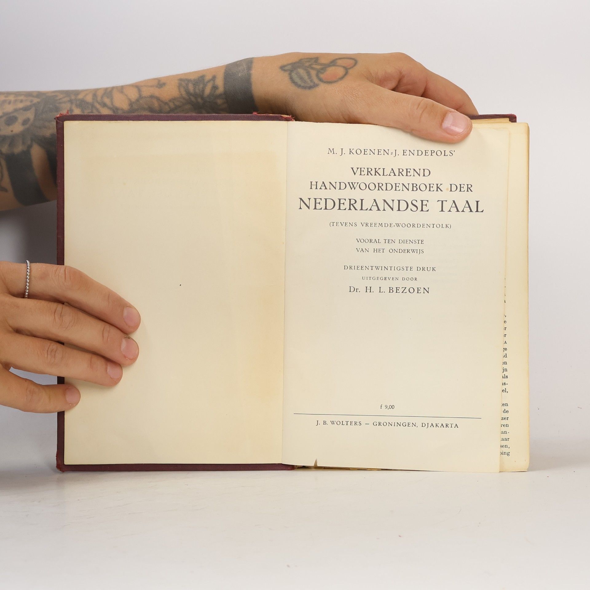 J. Endepols Verklarend Handwoordenboek Der Nederlandse Taal (tevens Vreemde Woordentolk)