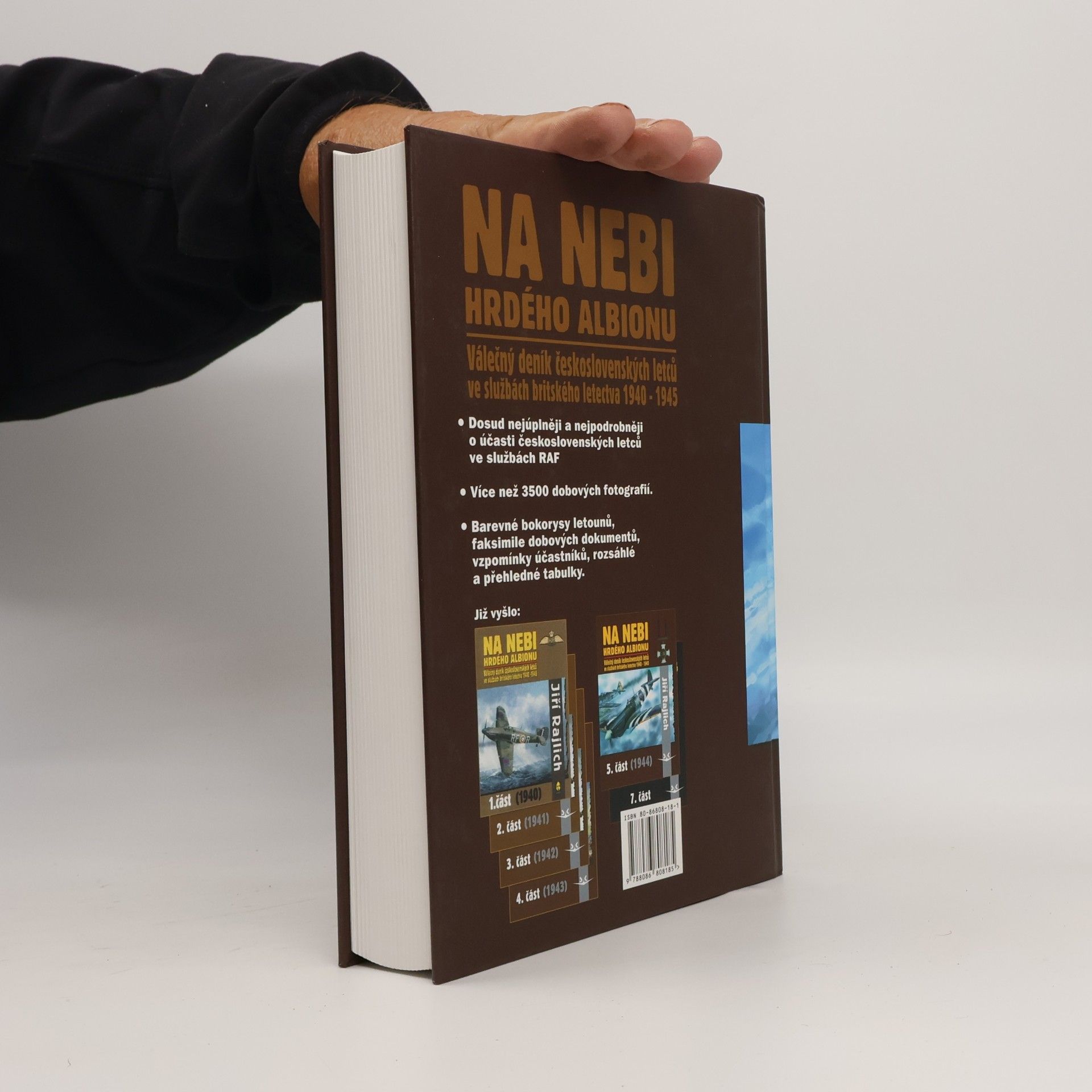 Jiří Rajlich Na nebi hrdého Albionu 6. 1945-1946