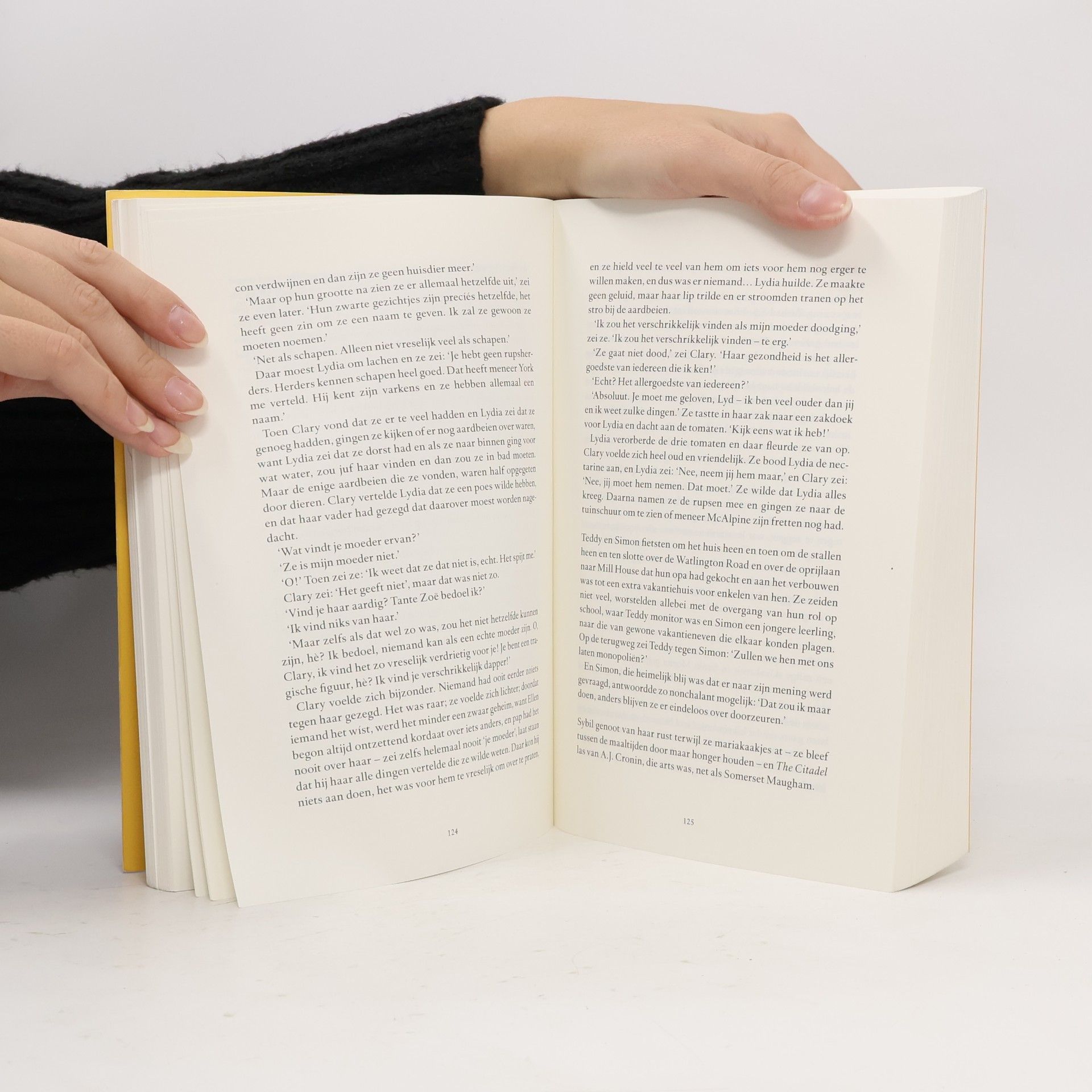 Elizabeth Jane Howard De Cazalets: Lichte jaren