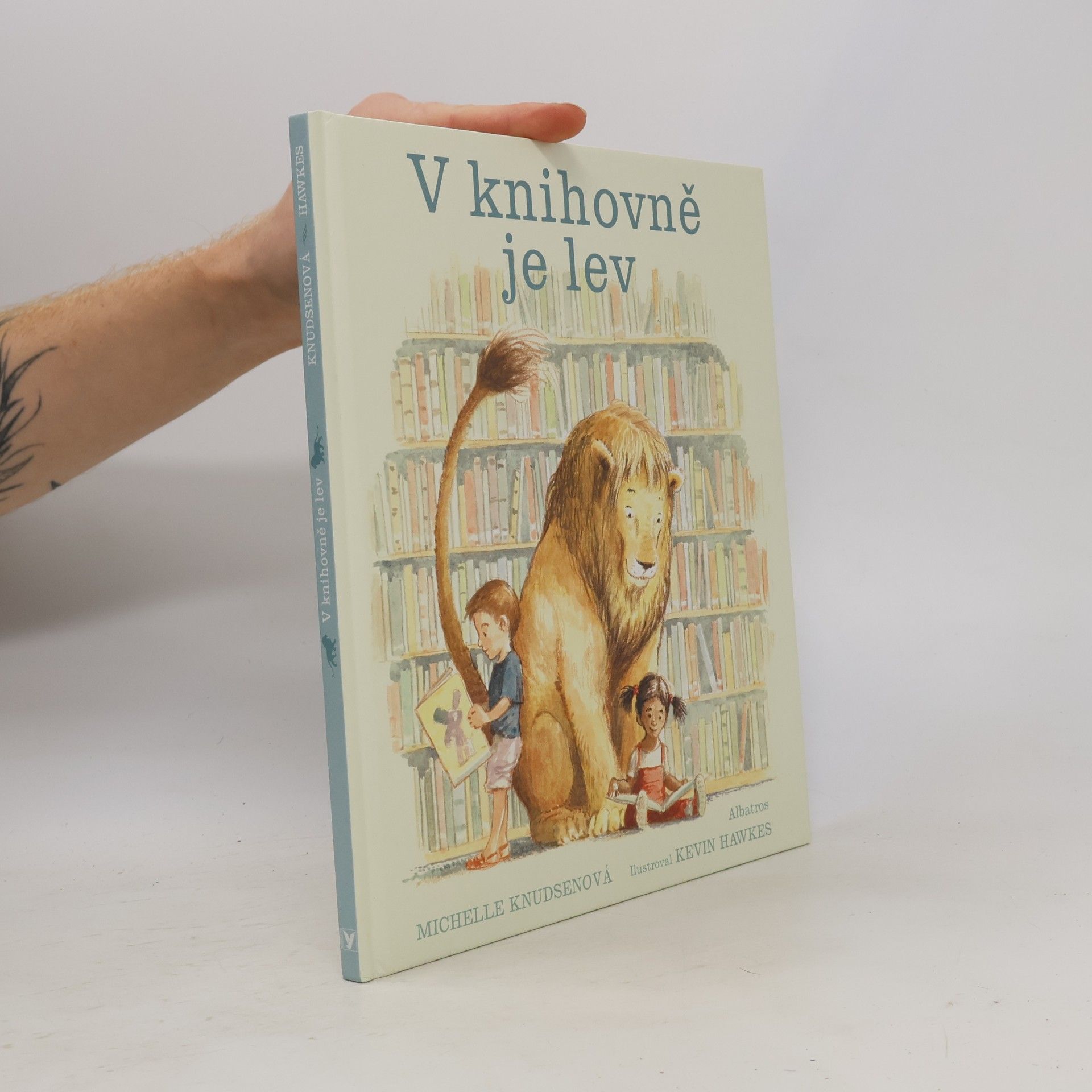 Michelle Knudsen V knihovně je lev