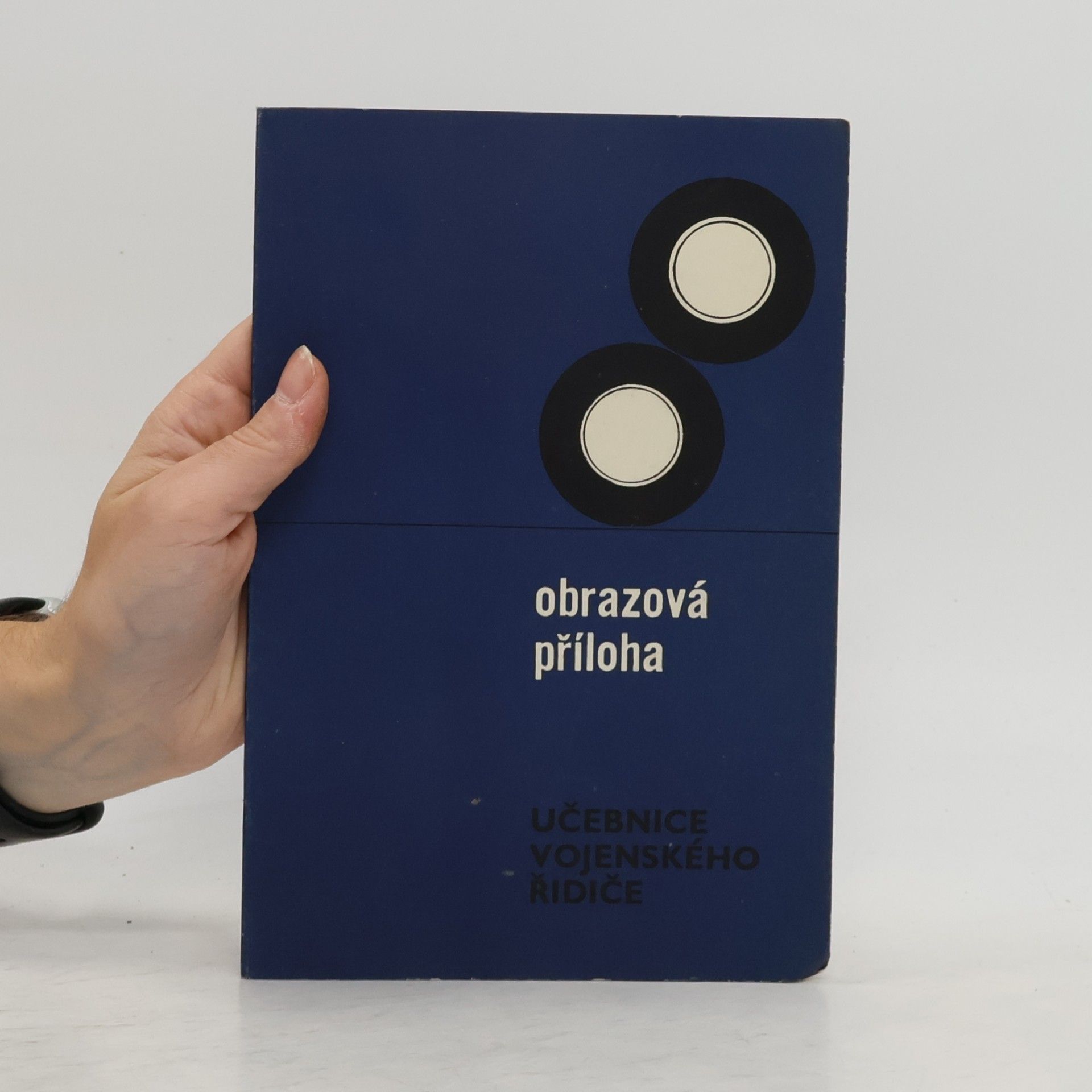 kolektiv Učebnice vojenského řidiče – obrazová příloha