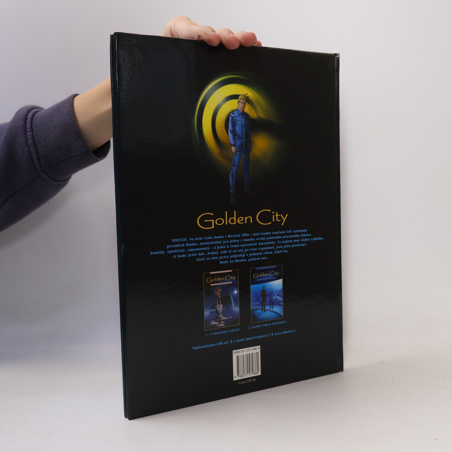 Daniel Pecqueur Golden City. Polární noc