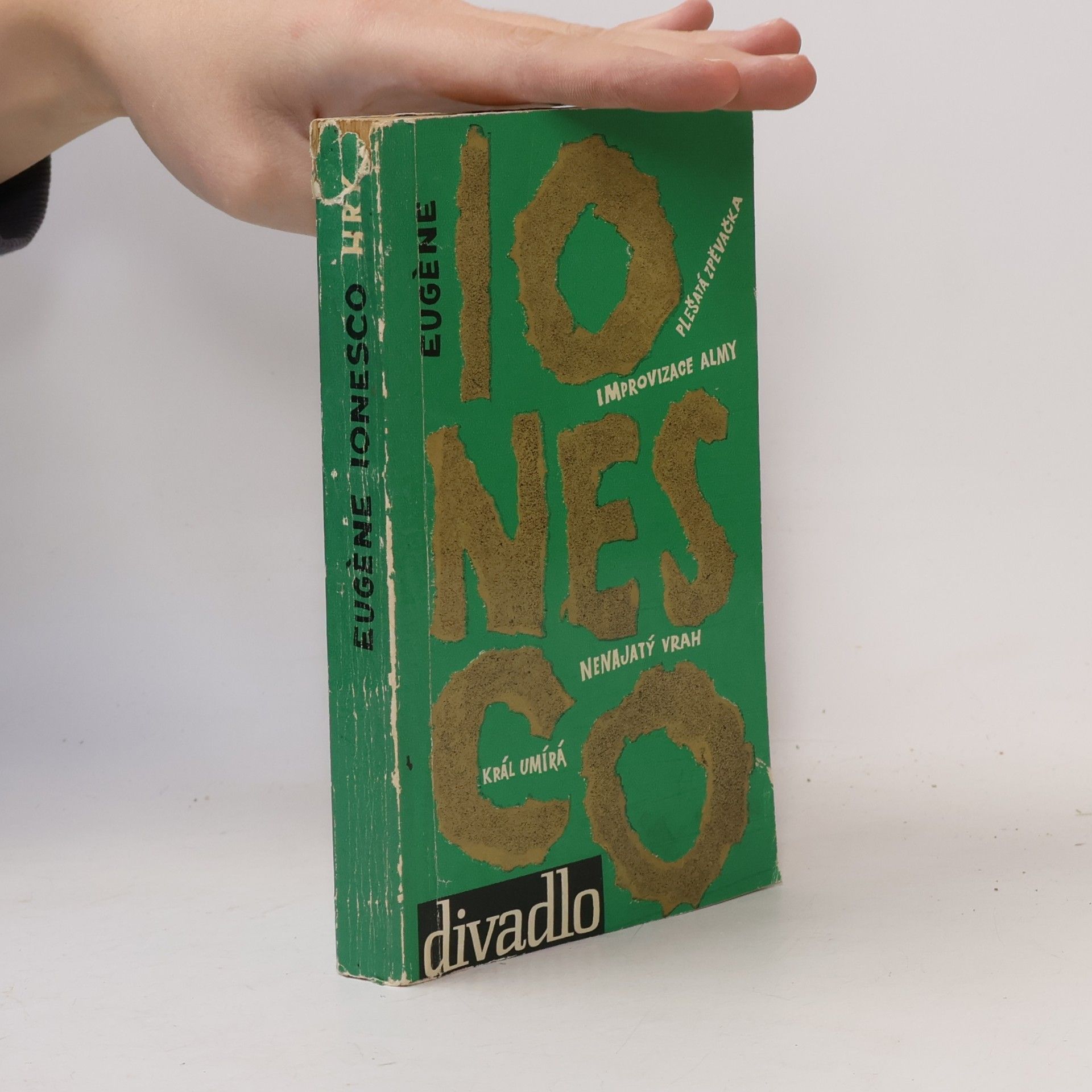 Hry