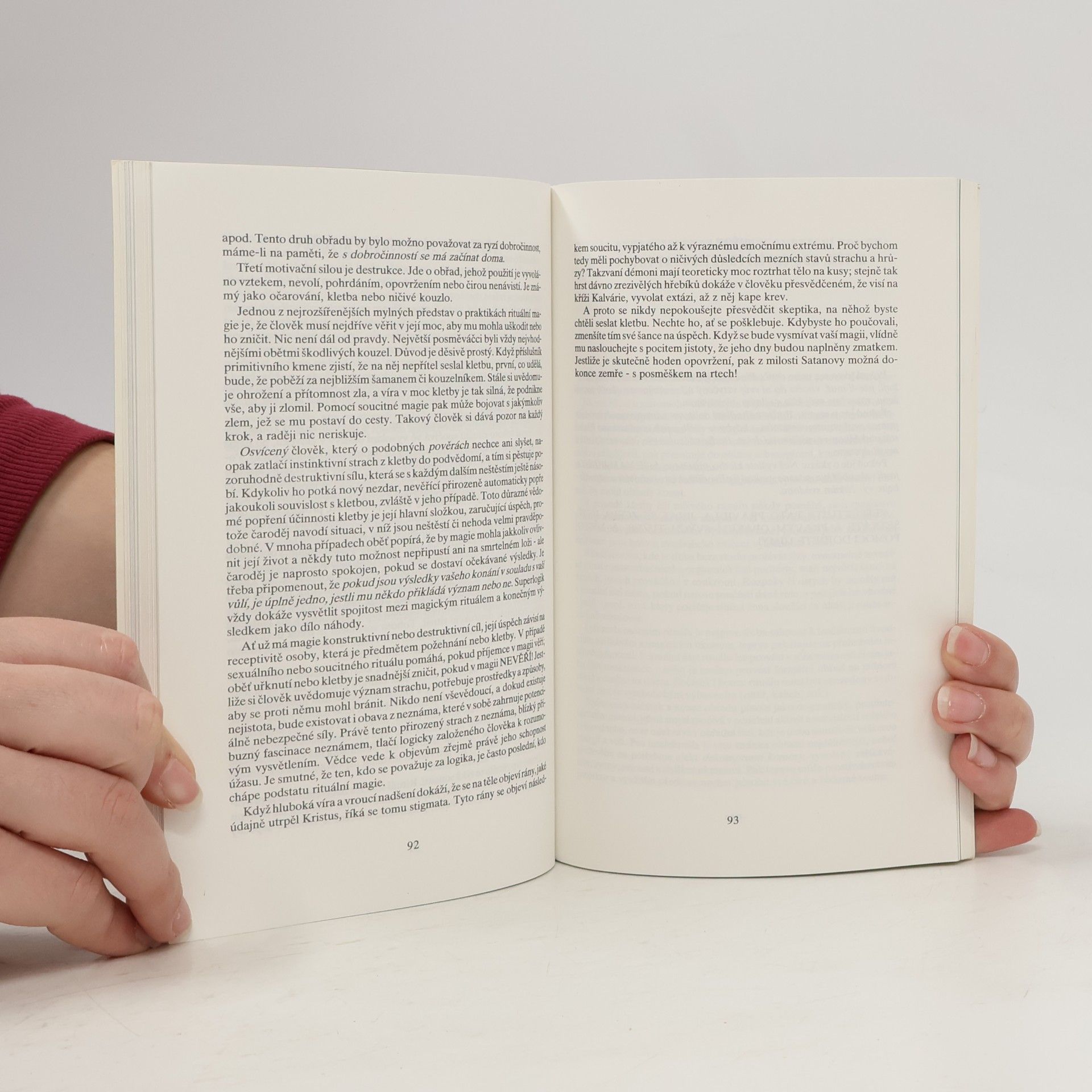 Anton Szandor La Vey Satanská bible